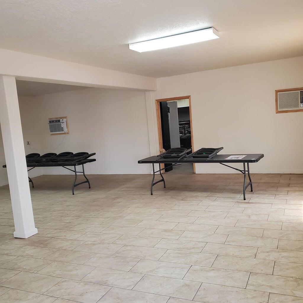 Photo 3 — 1401 Yale Boulevard SE