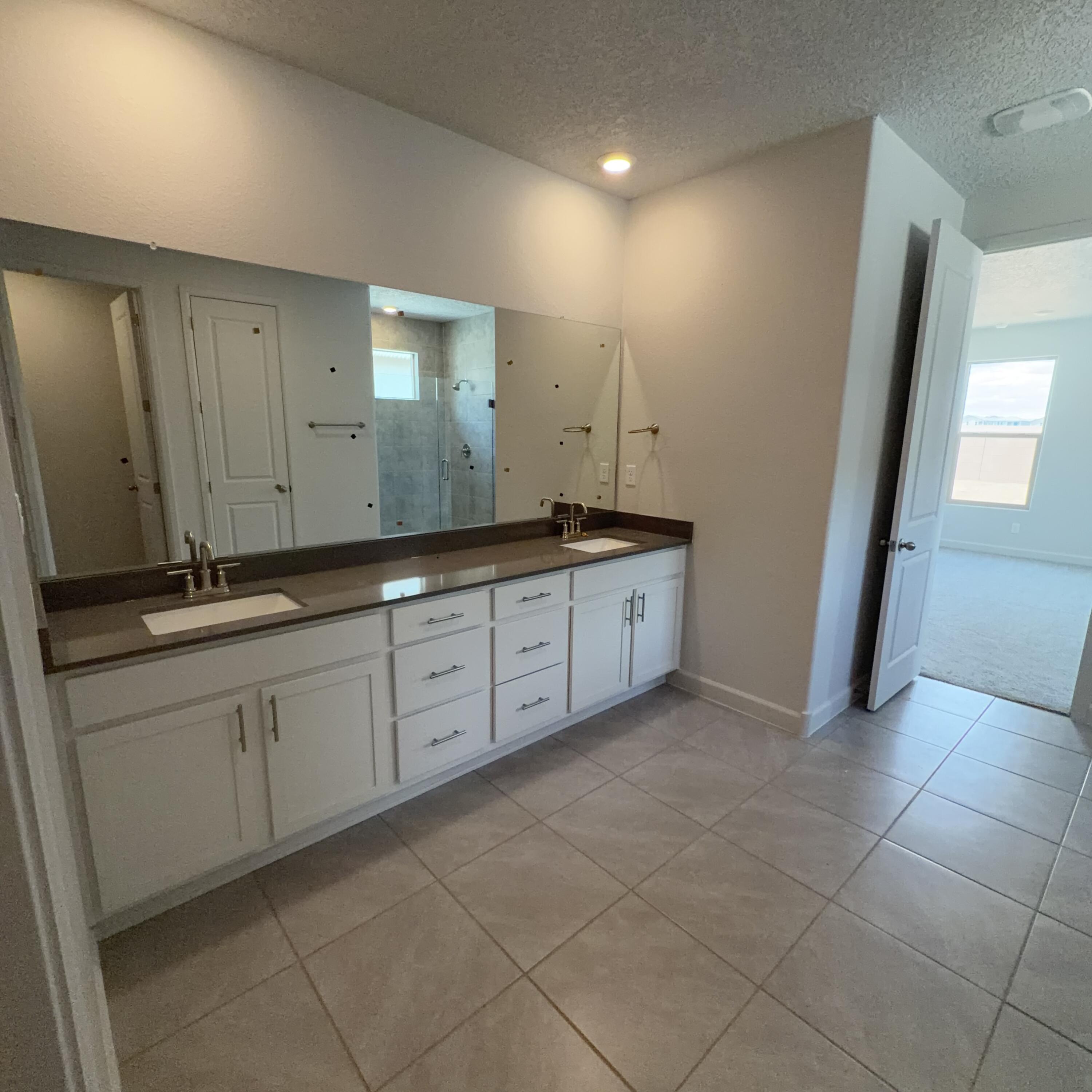 Photo 6 — 2443 Marble Avenue NE