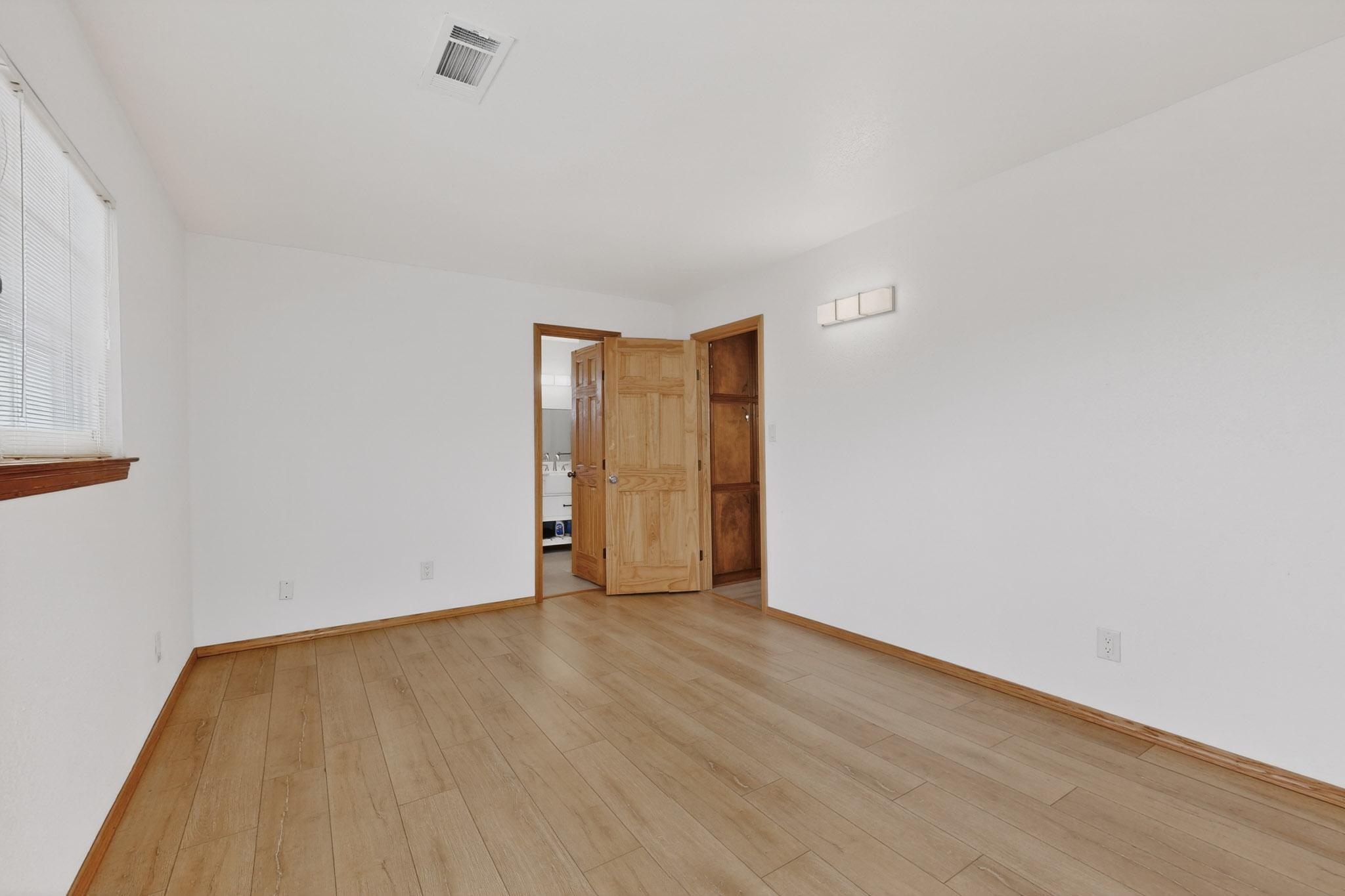 Photo 11 — 13540 Cedarbrook Avenue NE