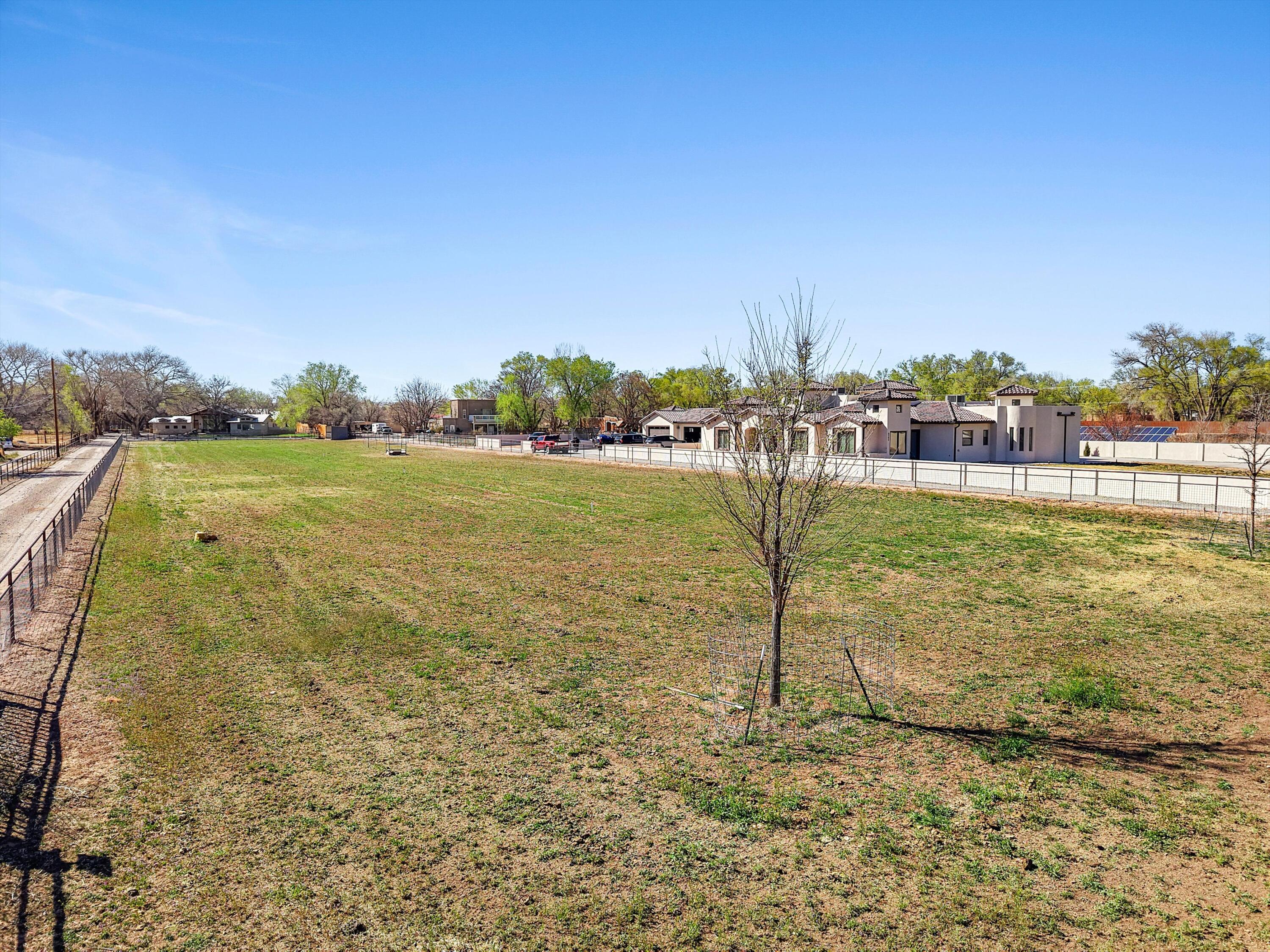 Photo 19 — 6735 Corrales Road