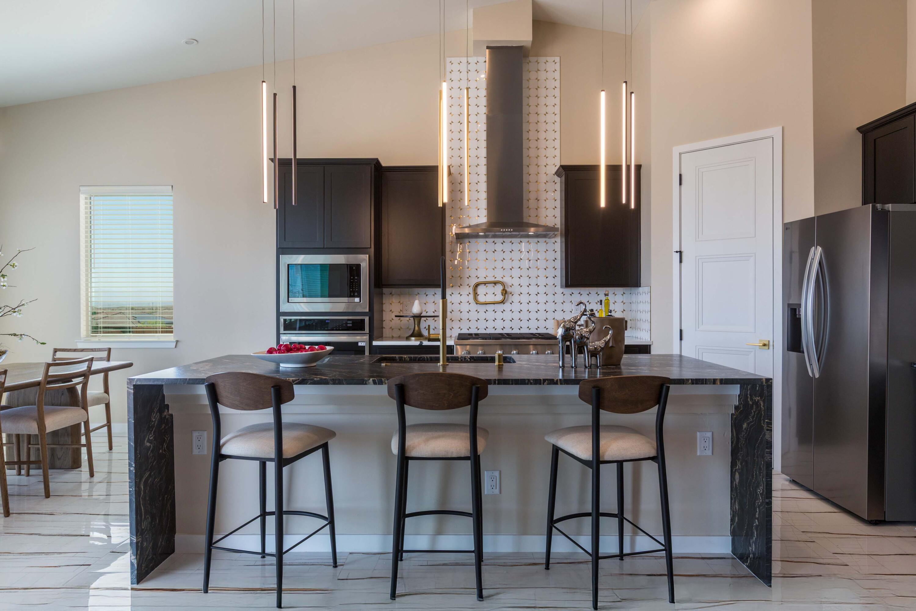 Photo 14 — 6820 Quivira Drive NW