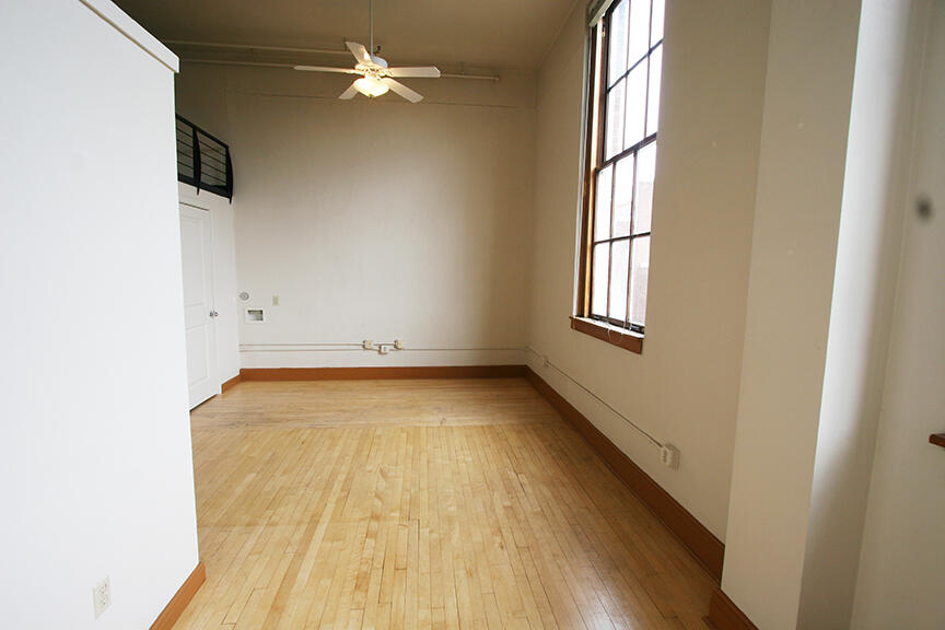 Photo 8 — 100 Broadway Boulevard NE 309
