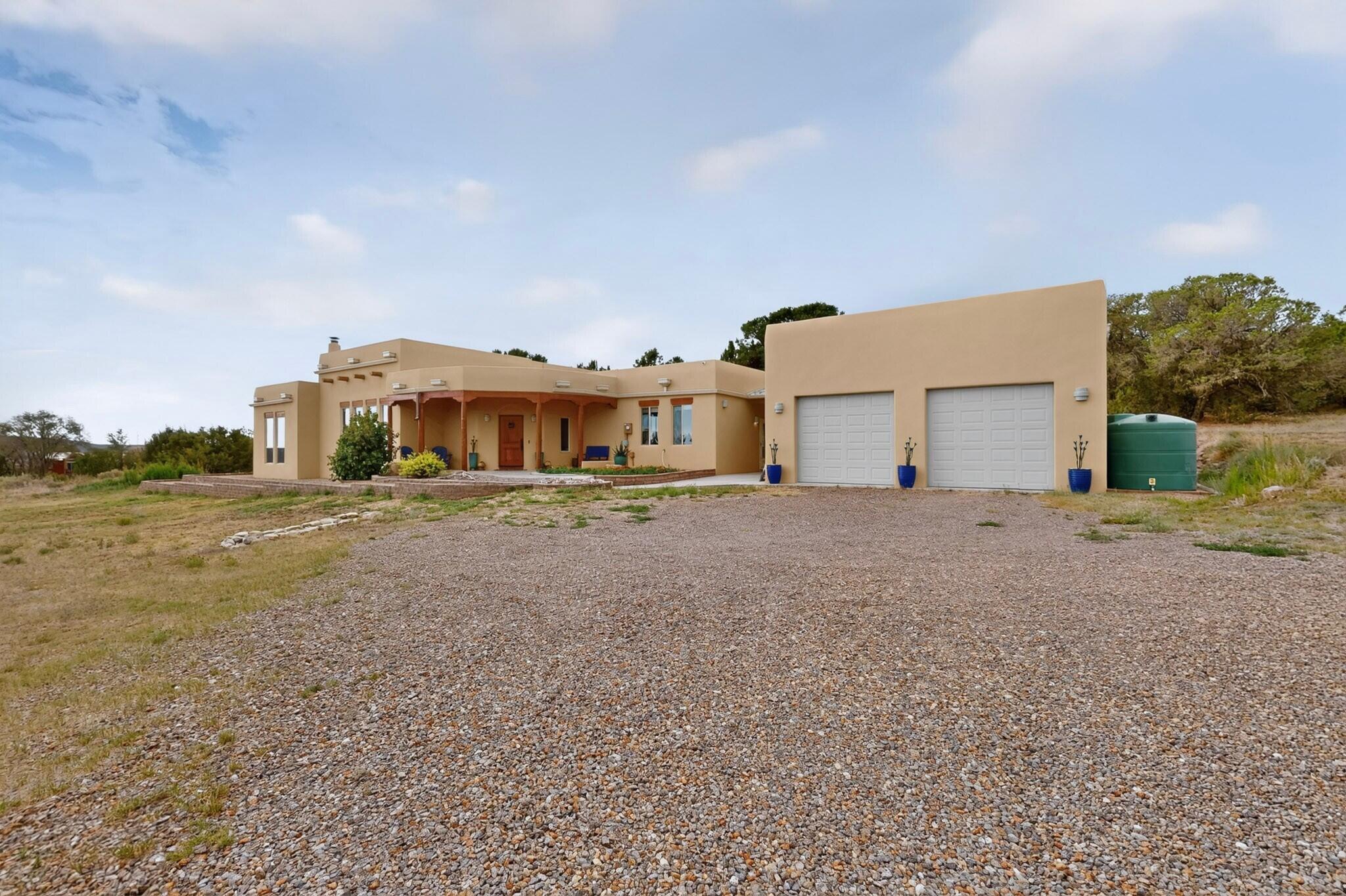 Photo 4 — 6 Naomi Drive