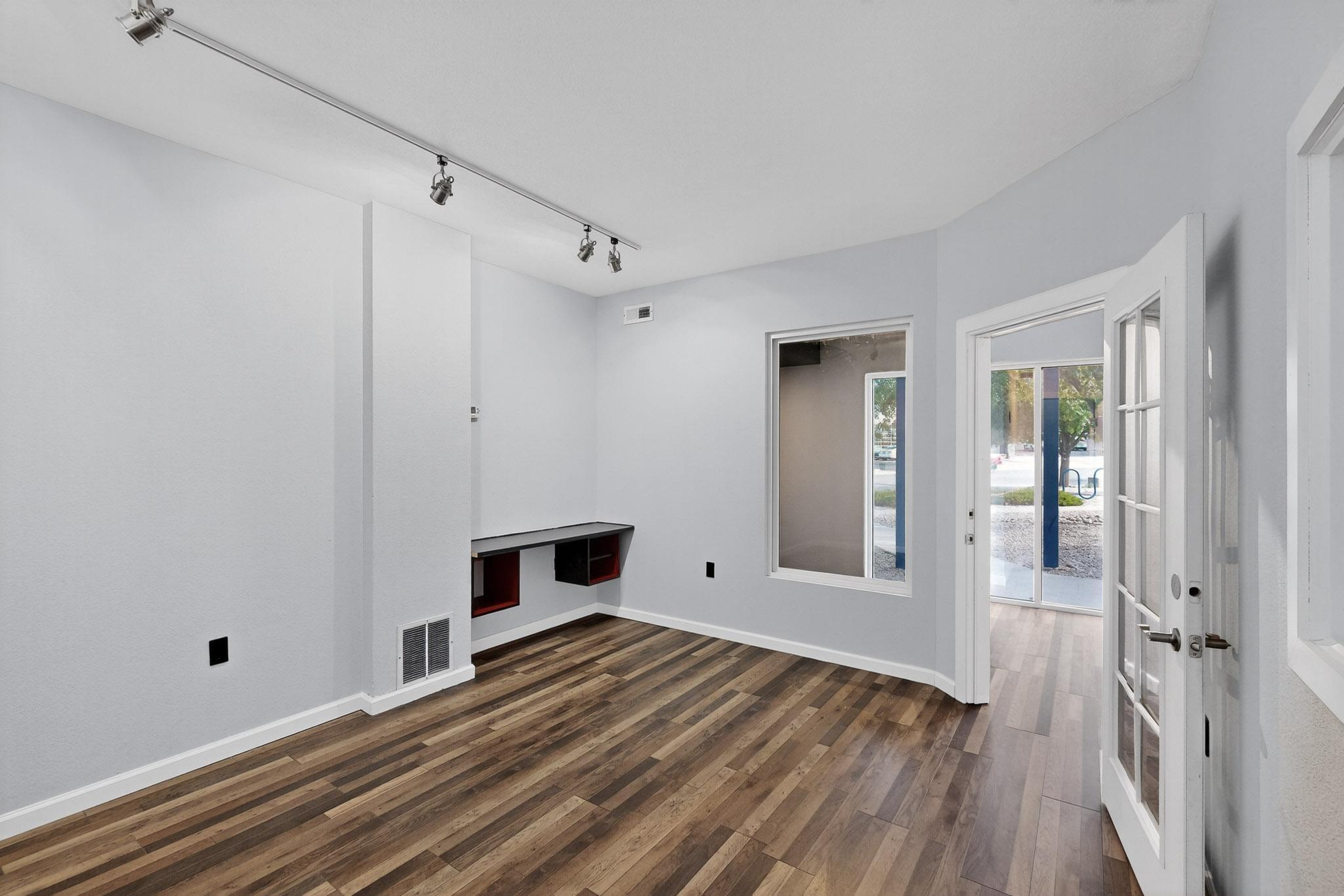 Photo 3 — 8612 PASEO ALAMEDA NE B