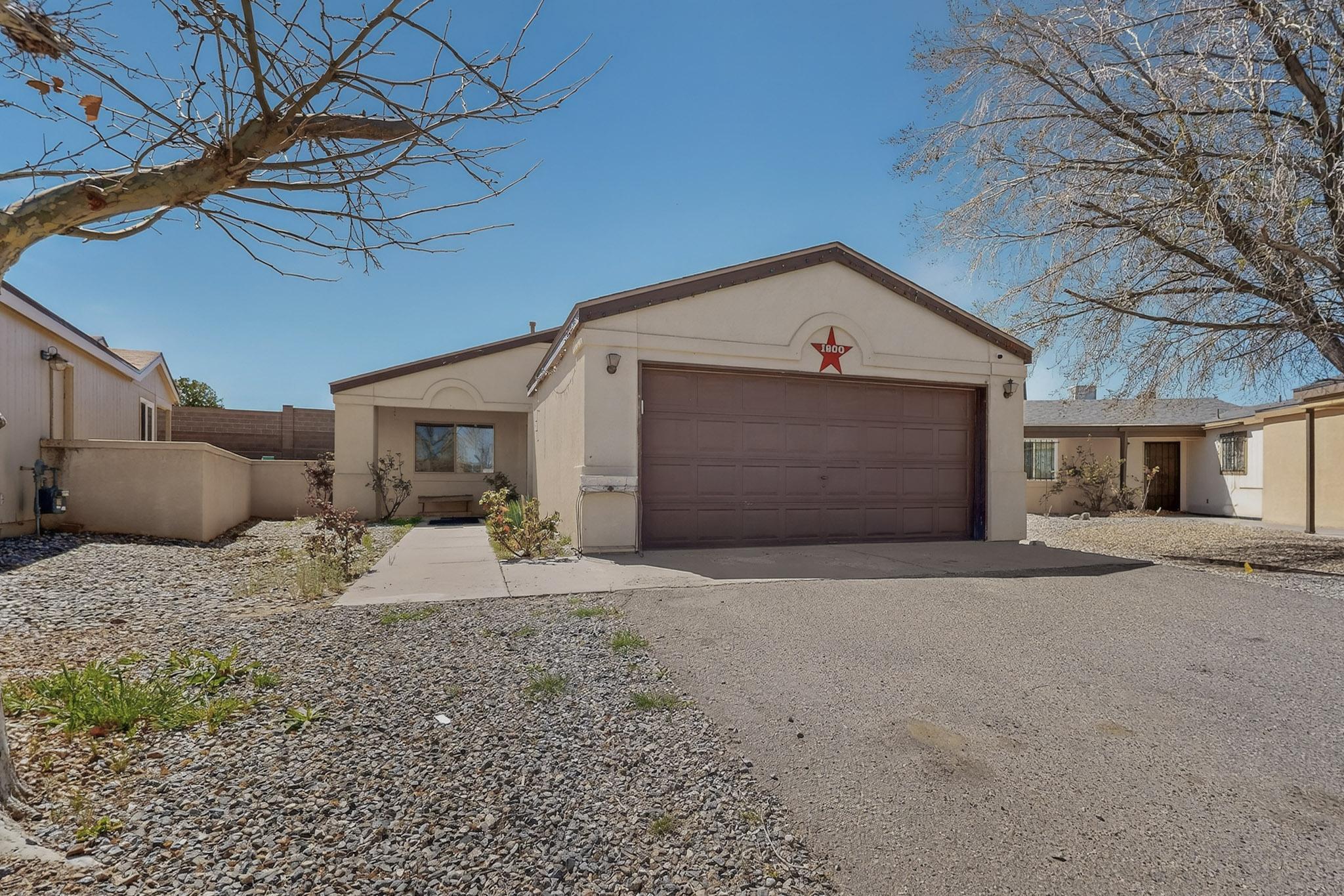 1800 Lee Loop NE, Rio Rancho, NM 87144