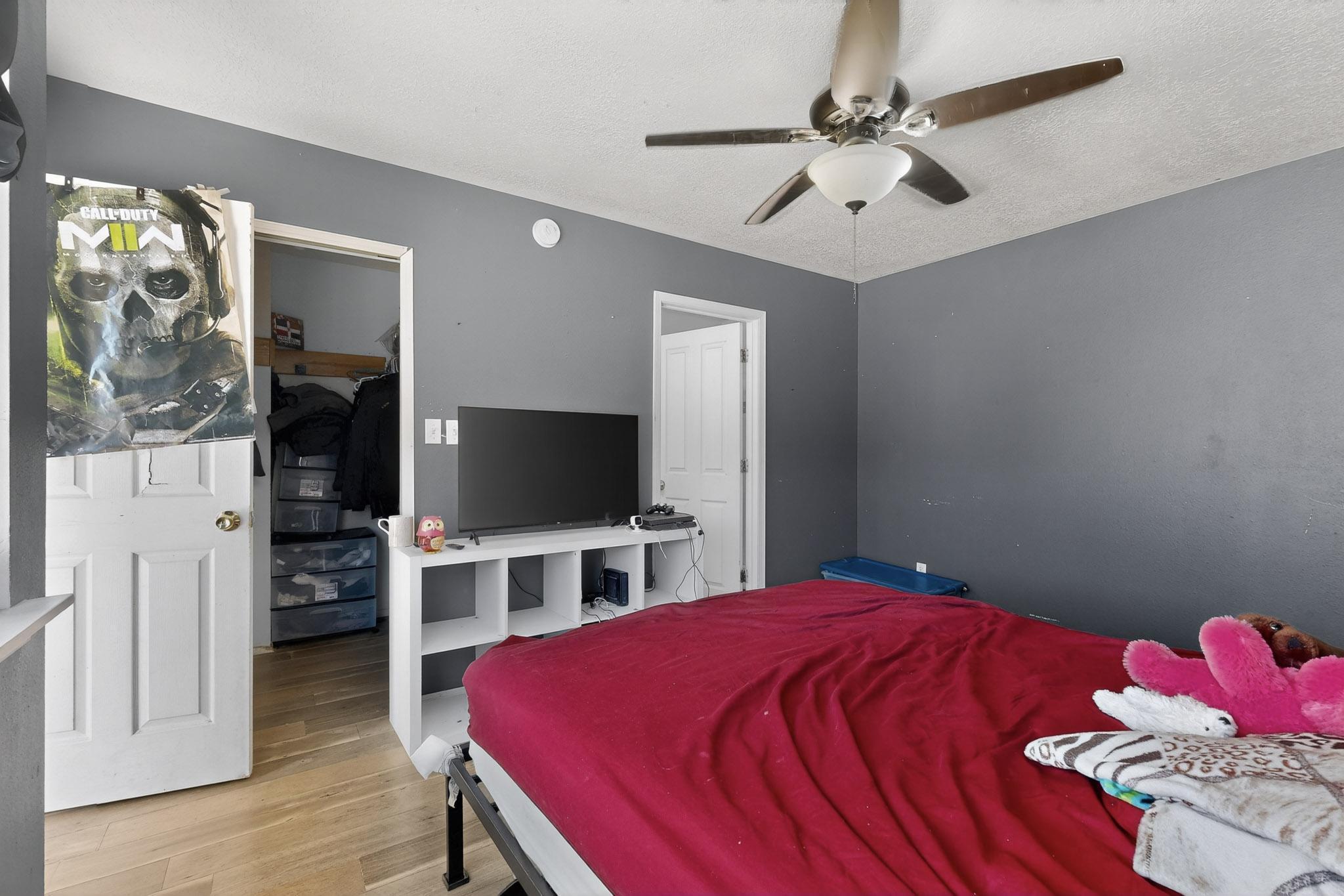 Photo 17 — 1800 Lee Loop NE