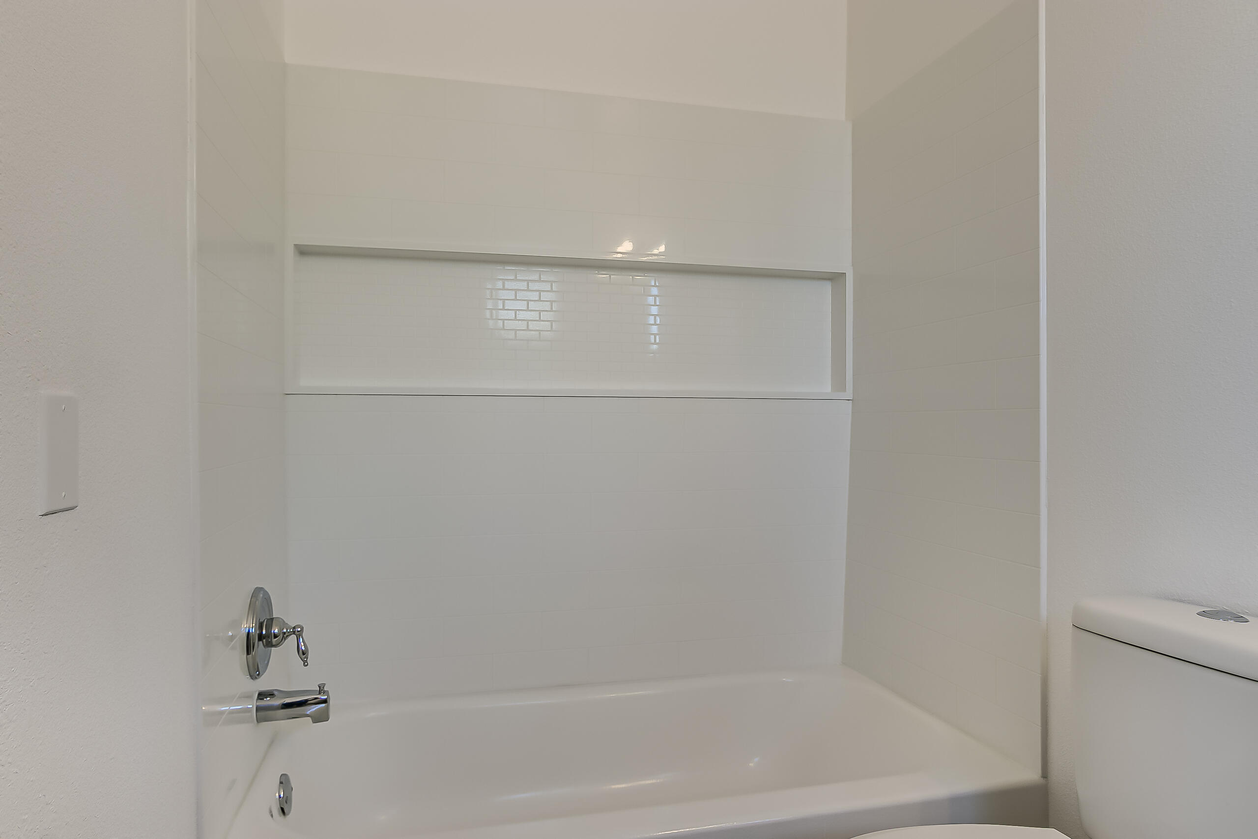 Photo 13 — 3919 San Isidro Street NW