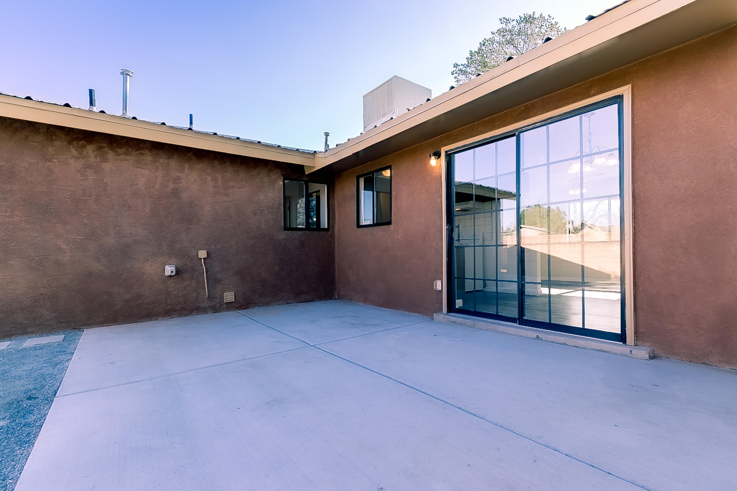 Photo 10 — 3919 San Isidro Street NW