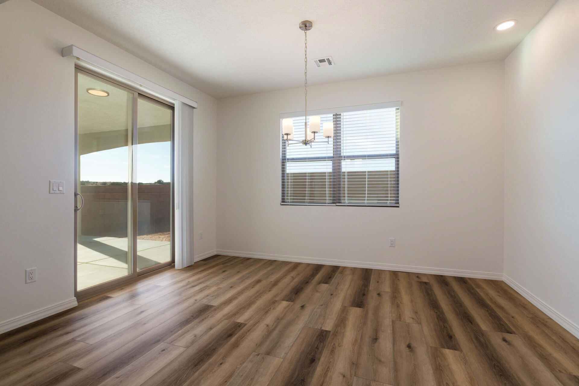 Photo 18 — 6805 Preston Road
