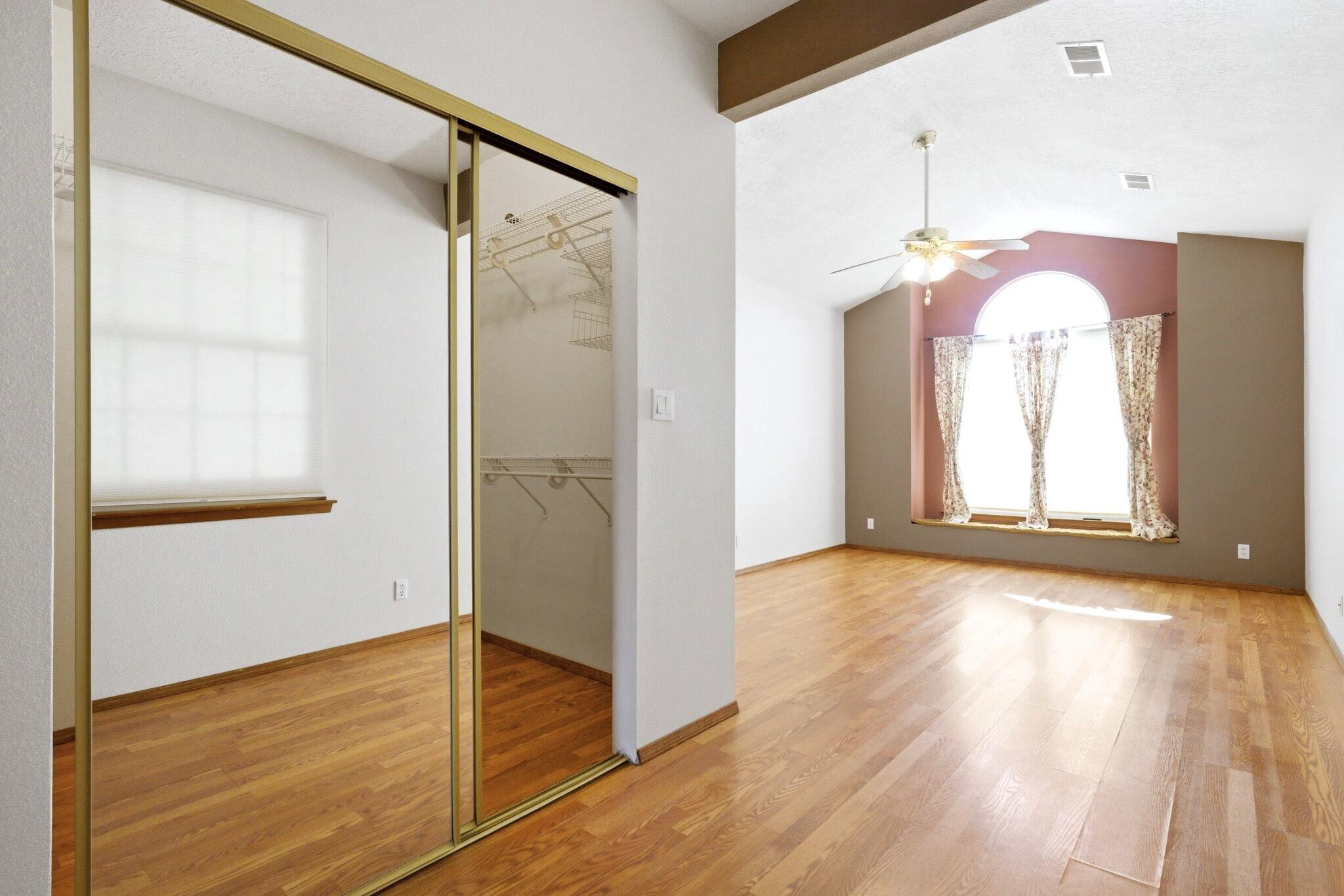 Photo 17 — 2881 Chessman Drive SE