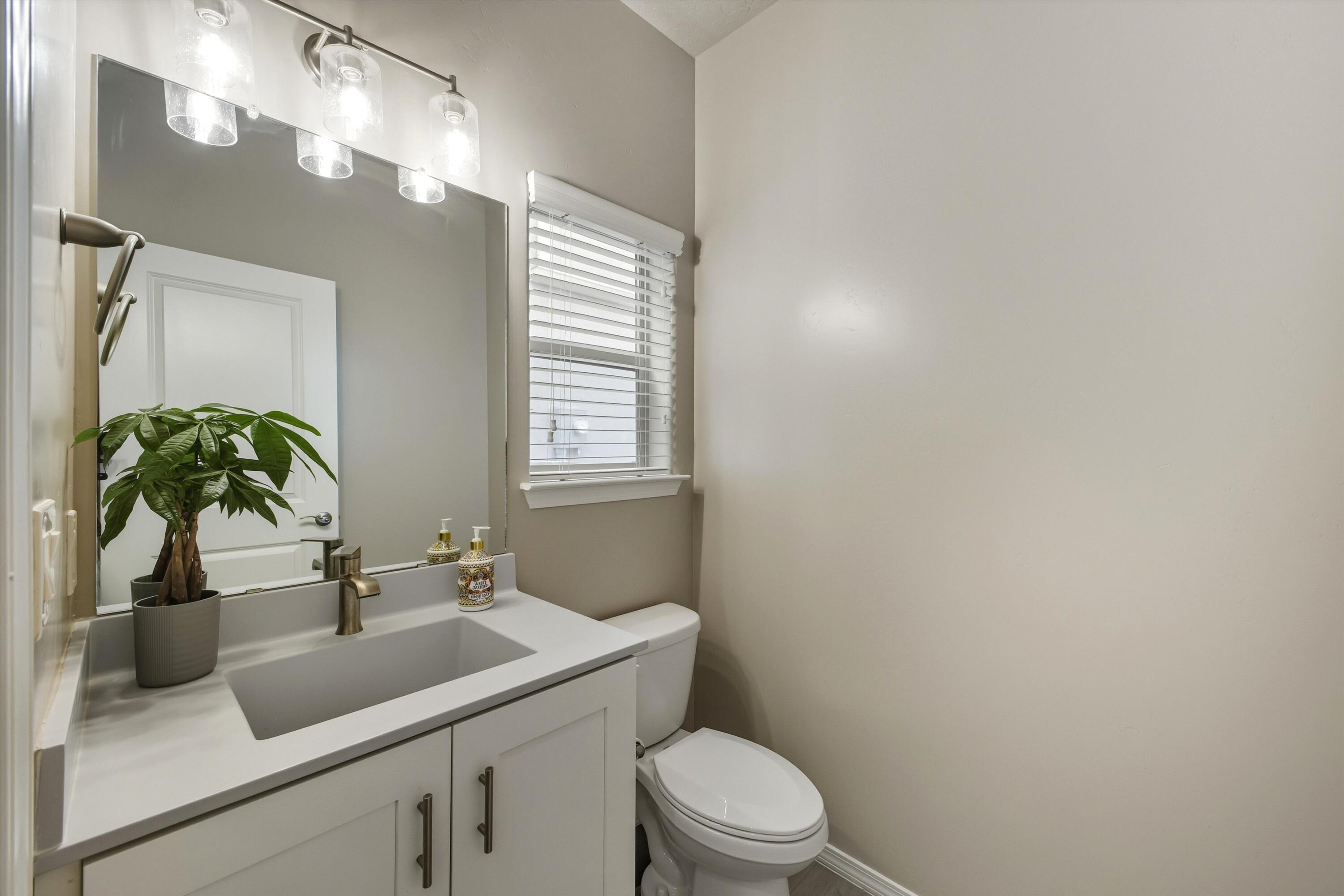 Photo 19 — 8722 Sevano Circle NE
