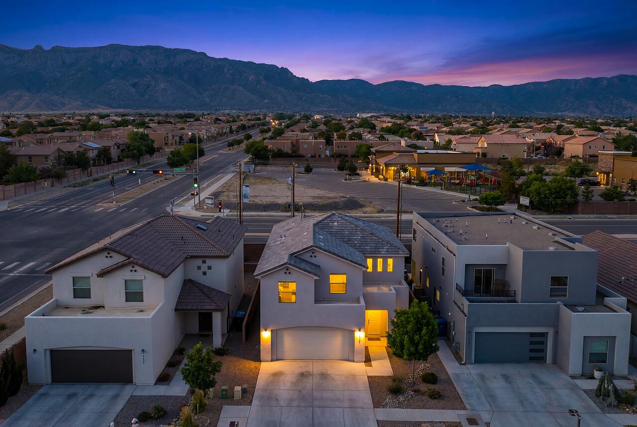 Photo 2 — 8722 Sevano Circle NE