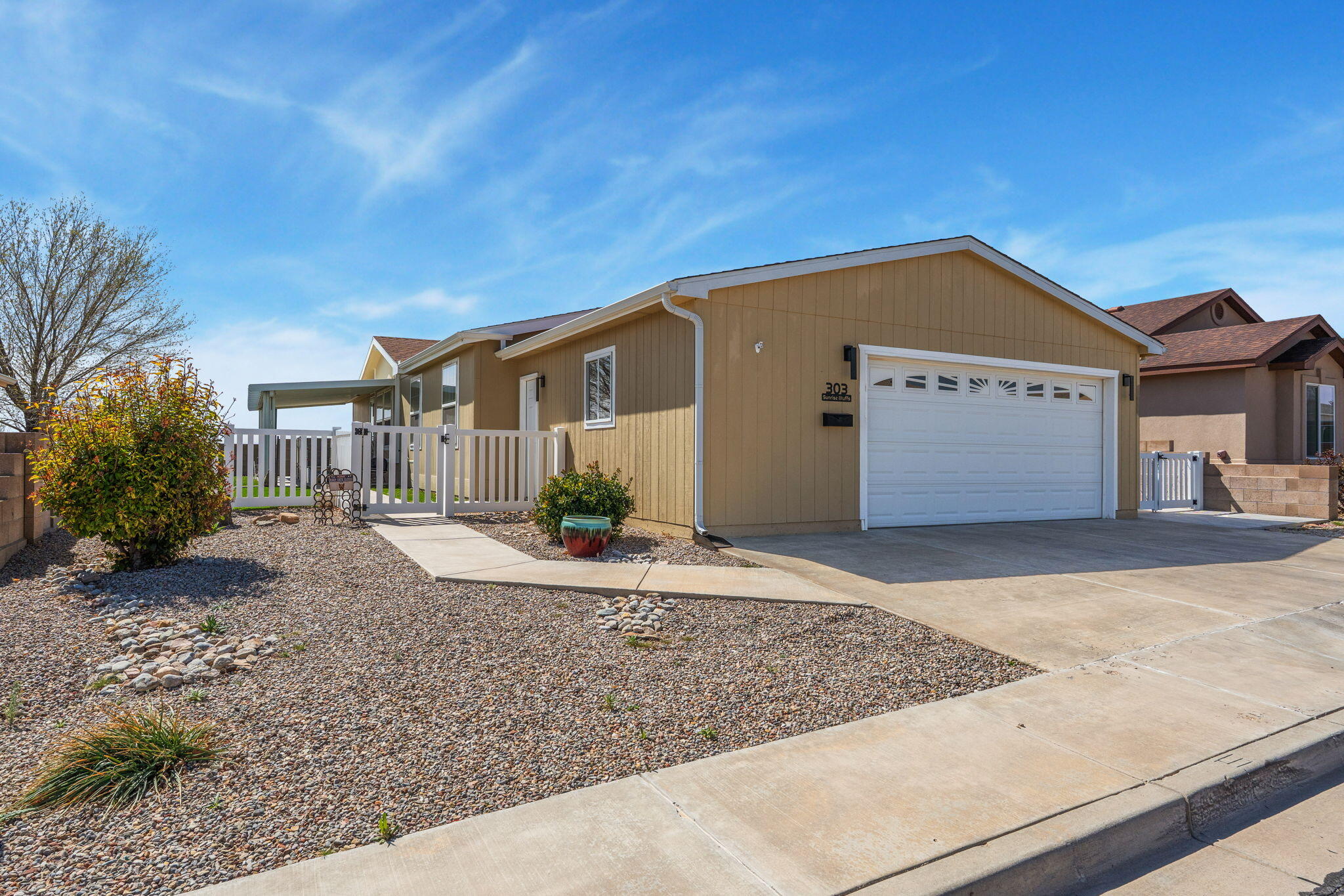 Photo 13 — 303 Sunrise Bluffs Drive