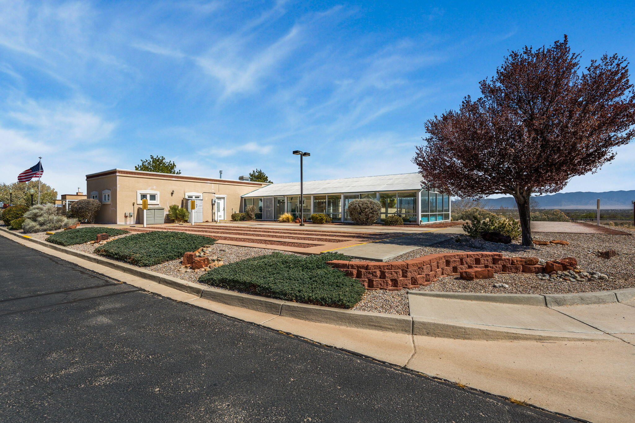 Photo 5 — 303 Sunrise Bluffs Drive