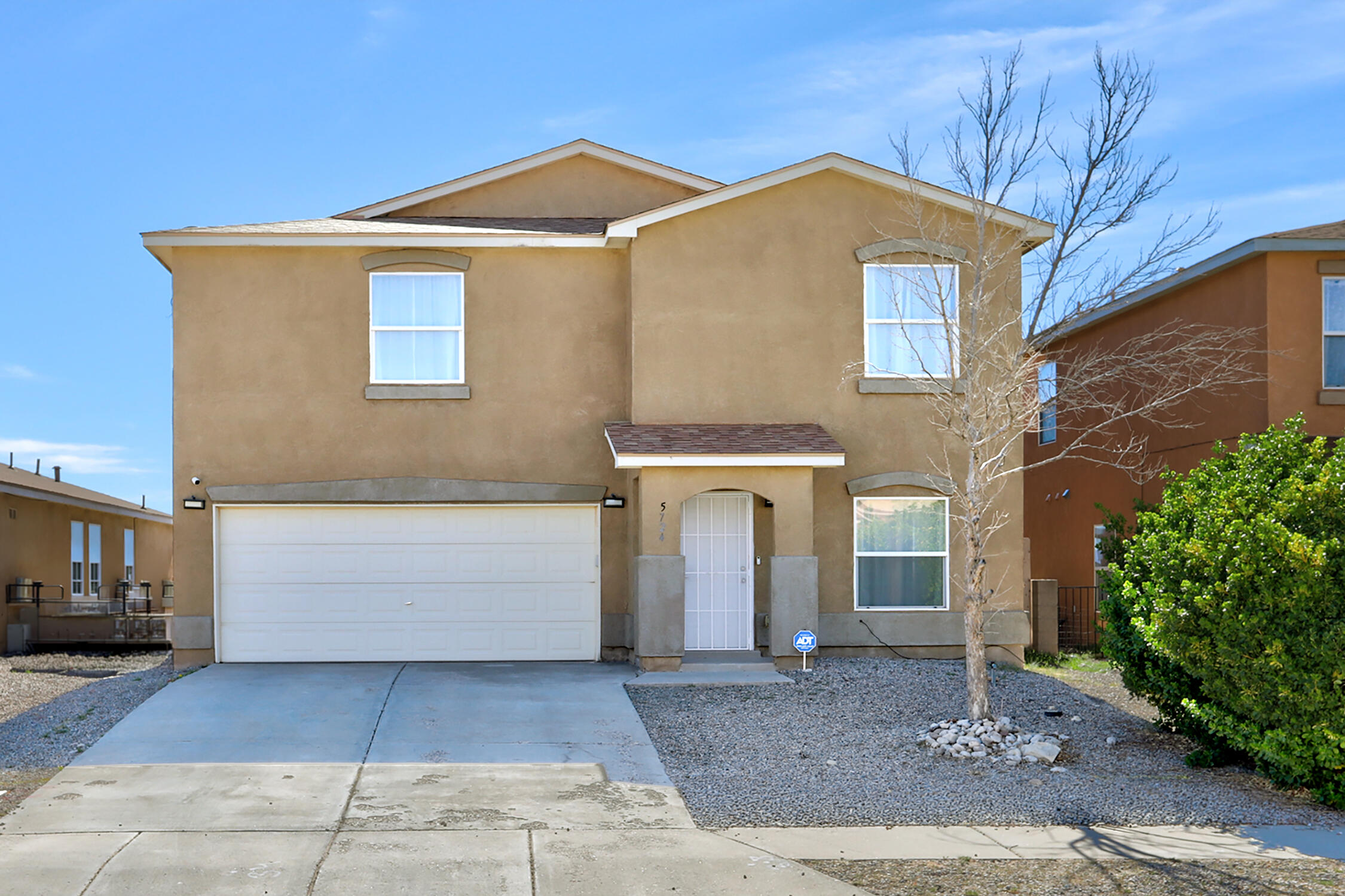 Photo 13 — 5724 Sandoval Drive NE