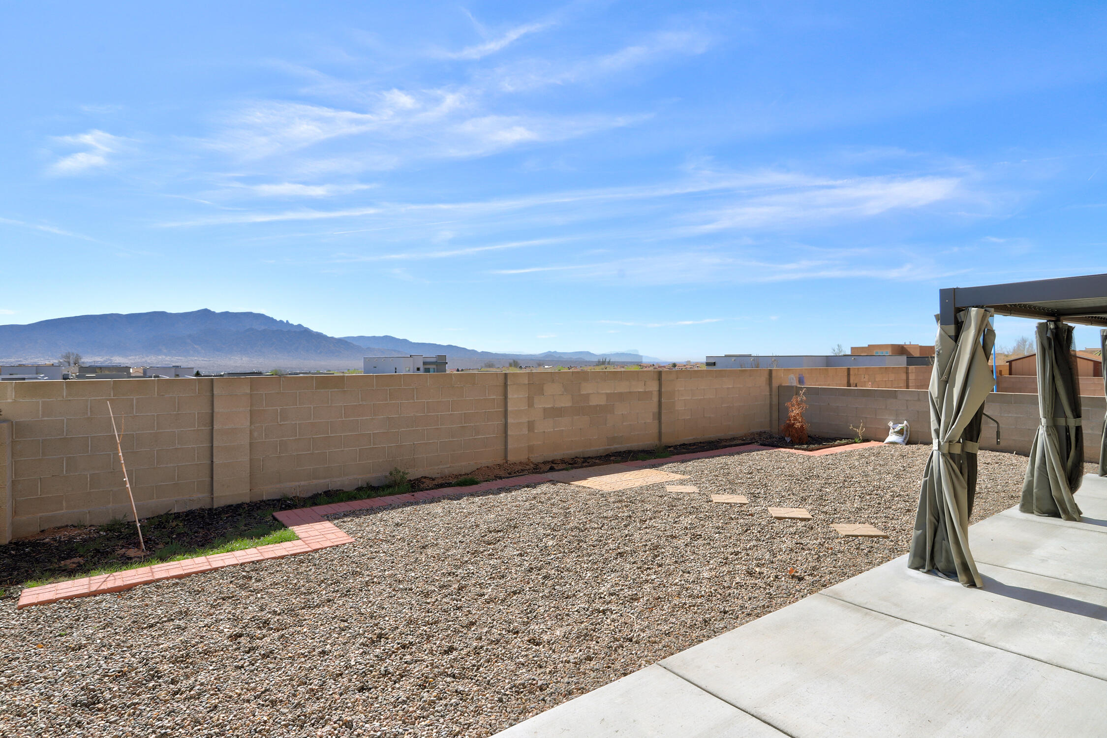 Photo 12 — 5724 Sandoval Drive NE