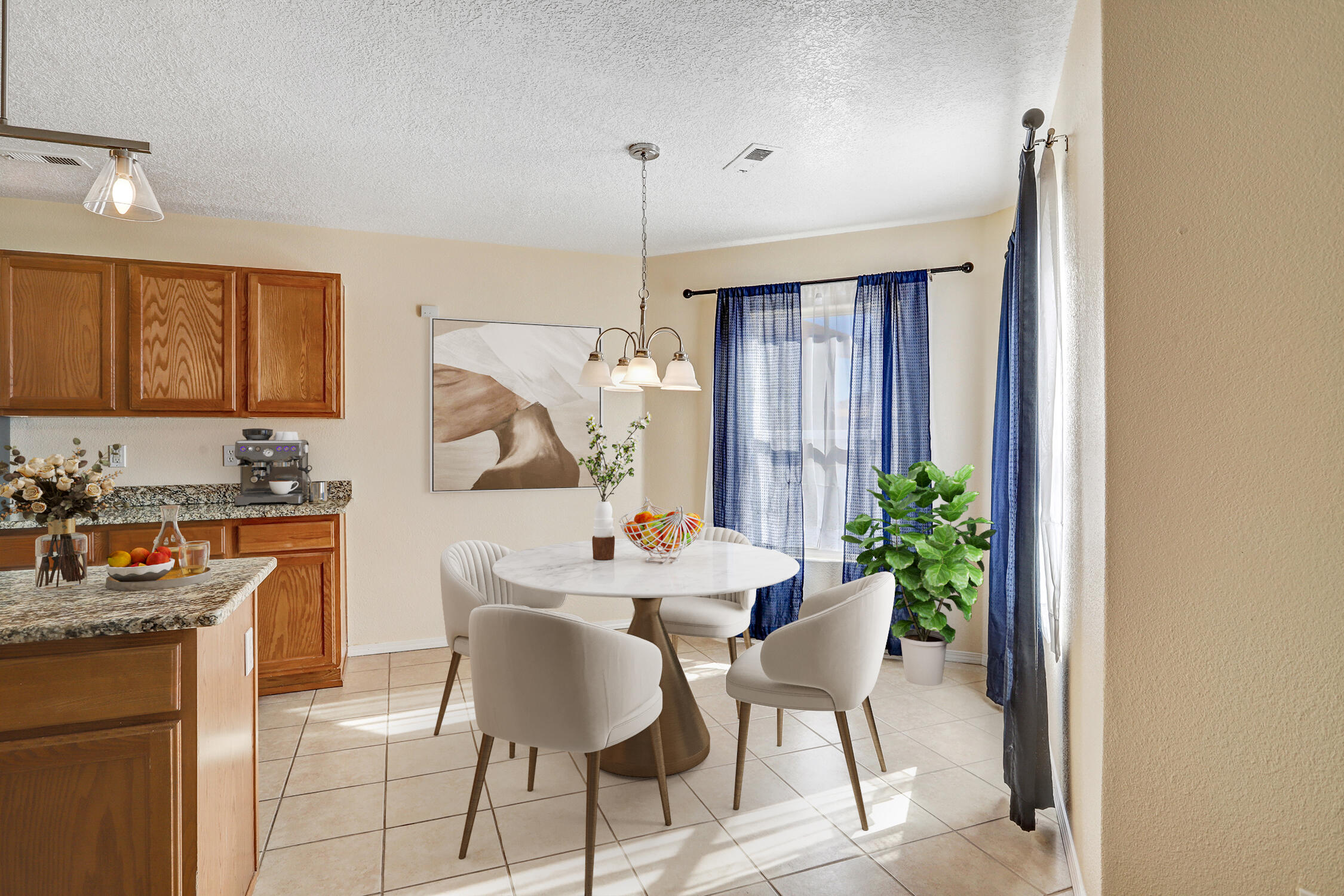 Photo 18 — 5724 Sandoval Drive NE