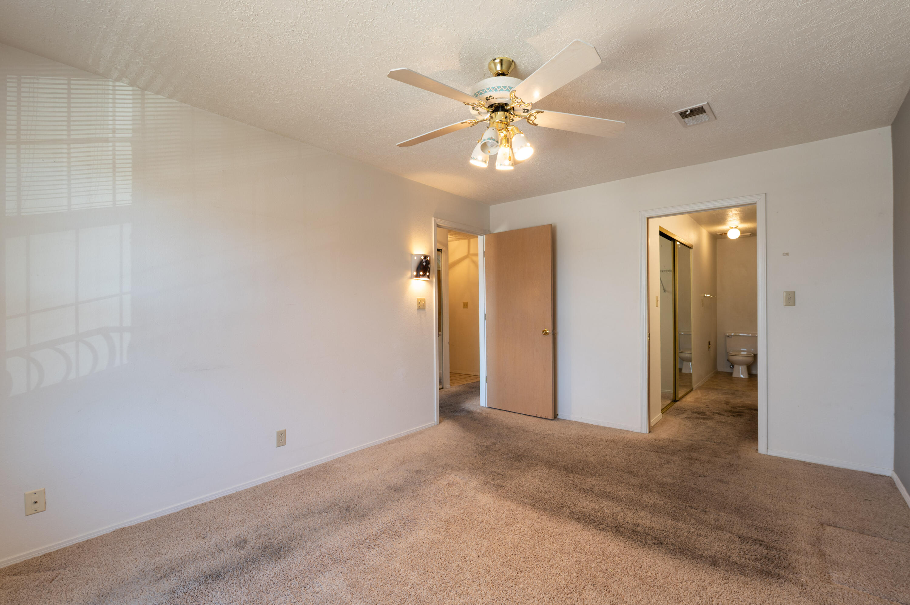 Photo 16 — 833 Country Club Drive SE APT 2A