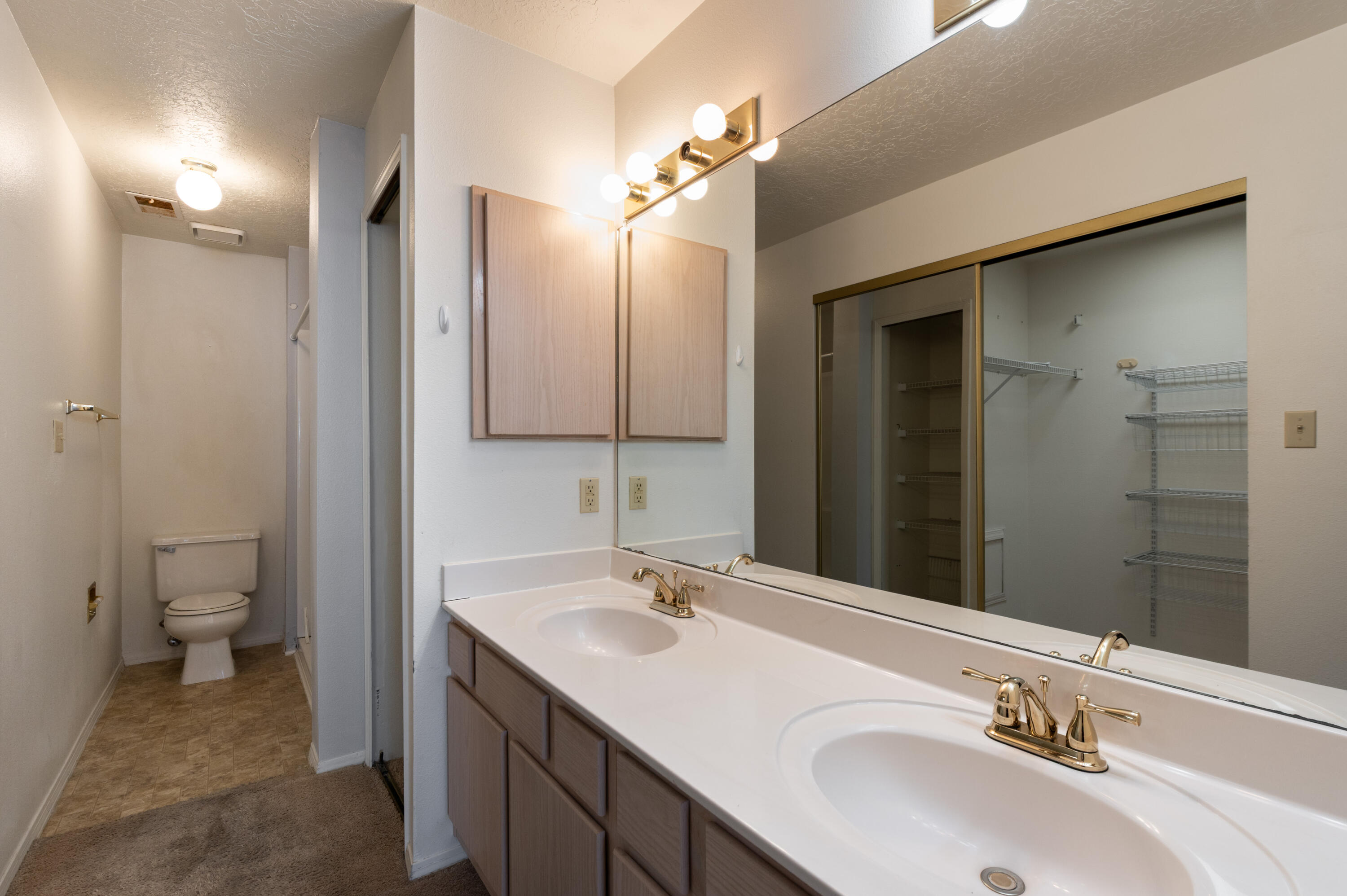 Photo 18 — 833 Country Club Drive SE APT 2A