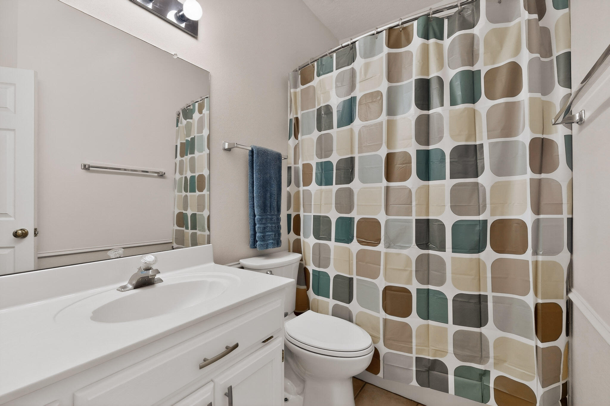Photo 17 — 8408 San Tesoro Street NE