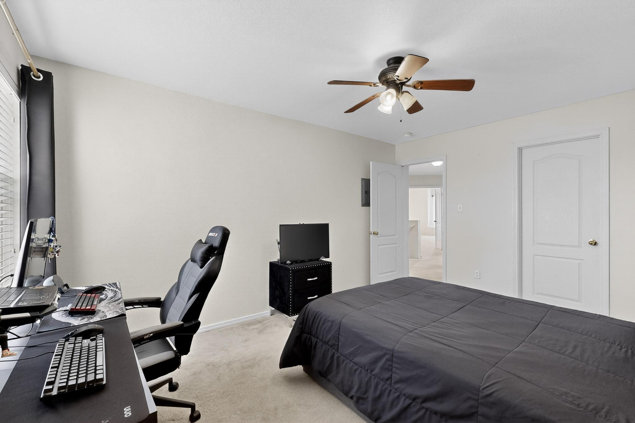 Photo 18 — 409 Playful Meadows Drive NE