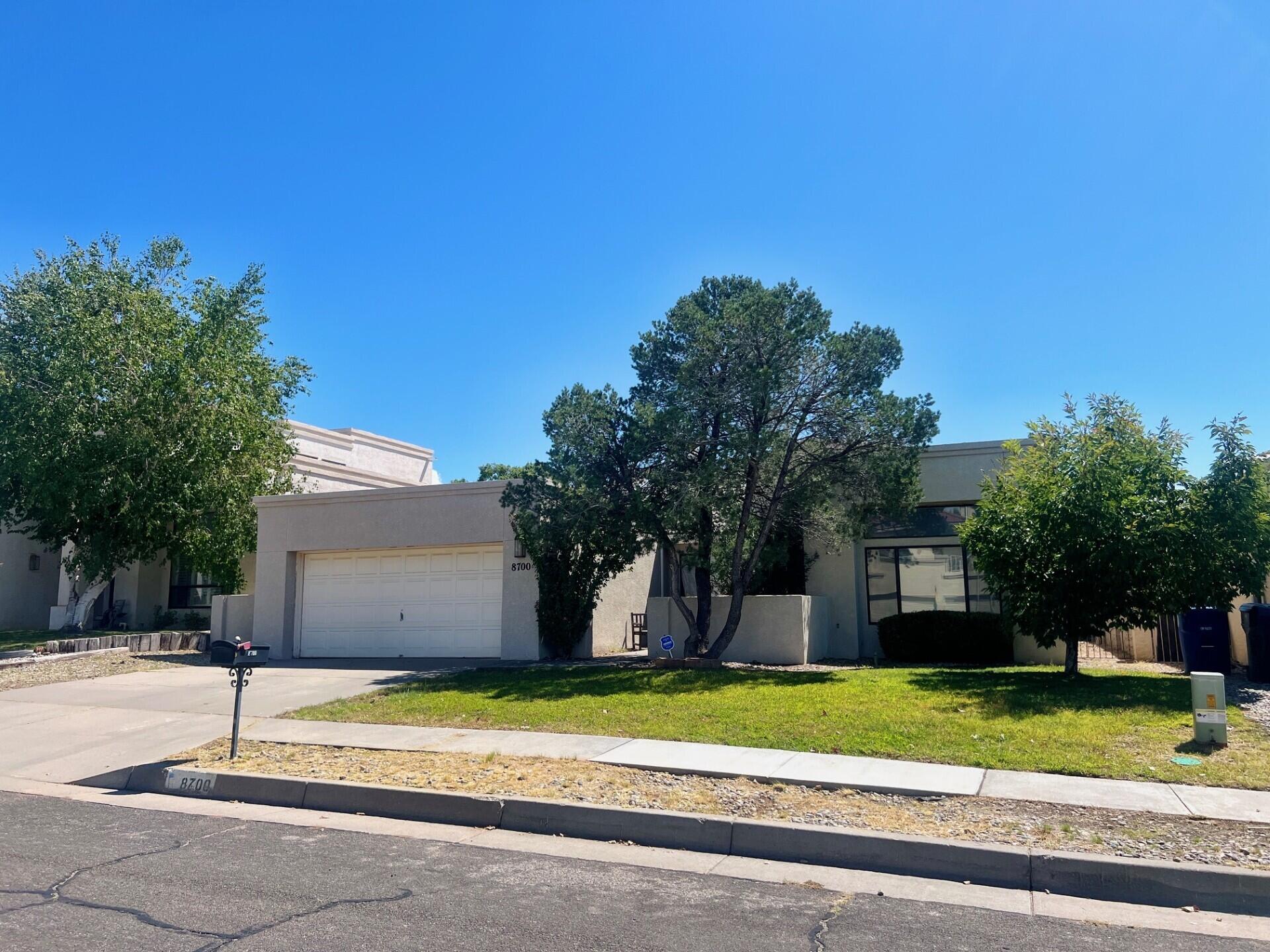Photo 20 — 8700 Canyon Run Road NE