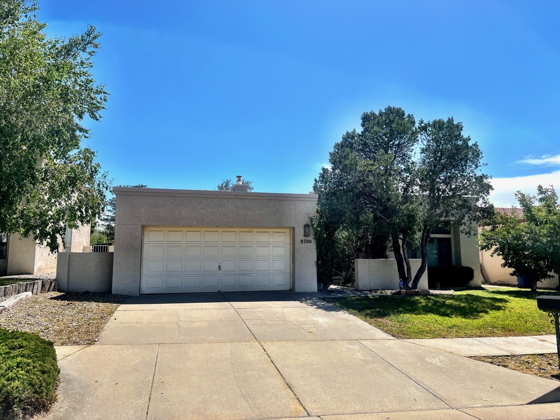 Photo 5 — 8700 Canyon Run Road NE