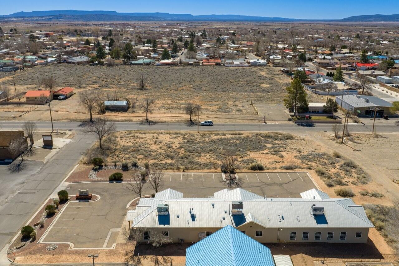 Photo 4 — 1209 Bonita Street