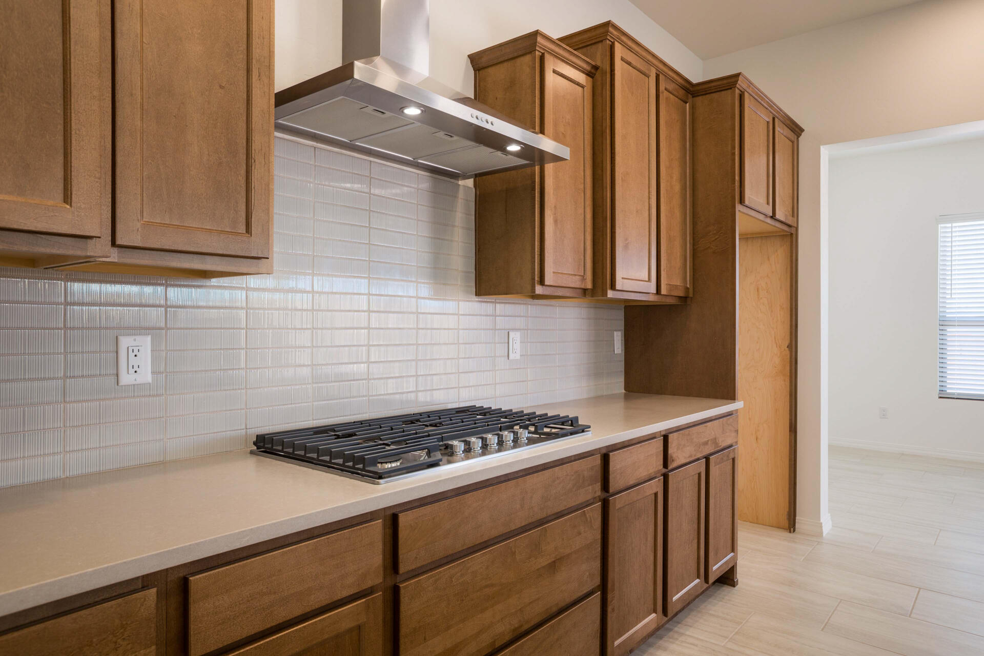 Photo 12 — 6925 Archer Road NE