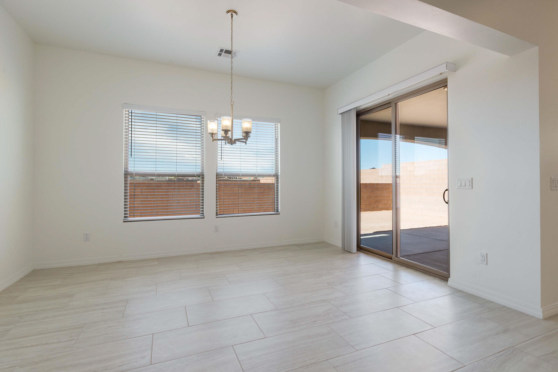 Photo 13 — 6925 Archer Road NE