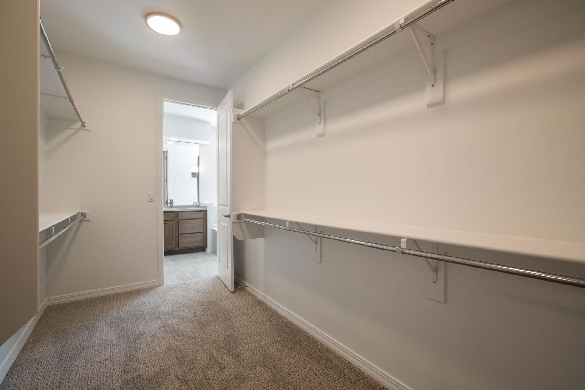 Photo 18 — 6925 Archer Road NE