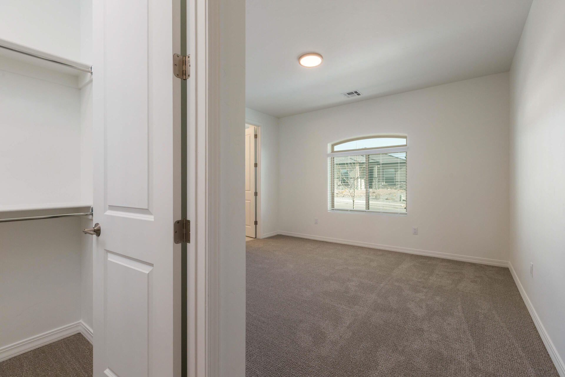 Photo 20 — 6925 Archer Road NE