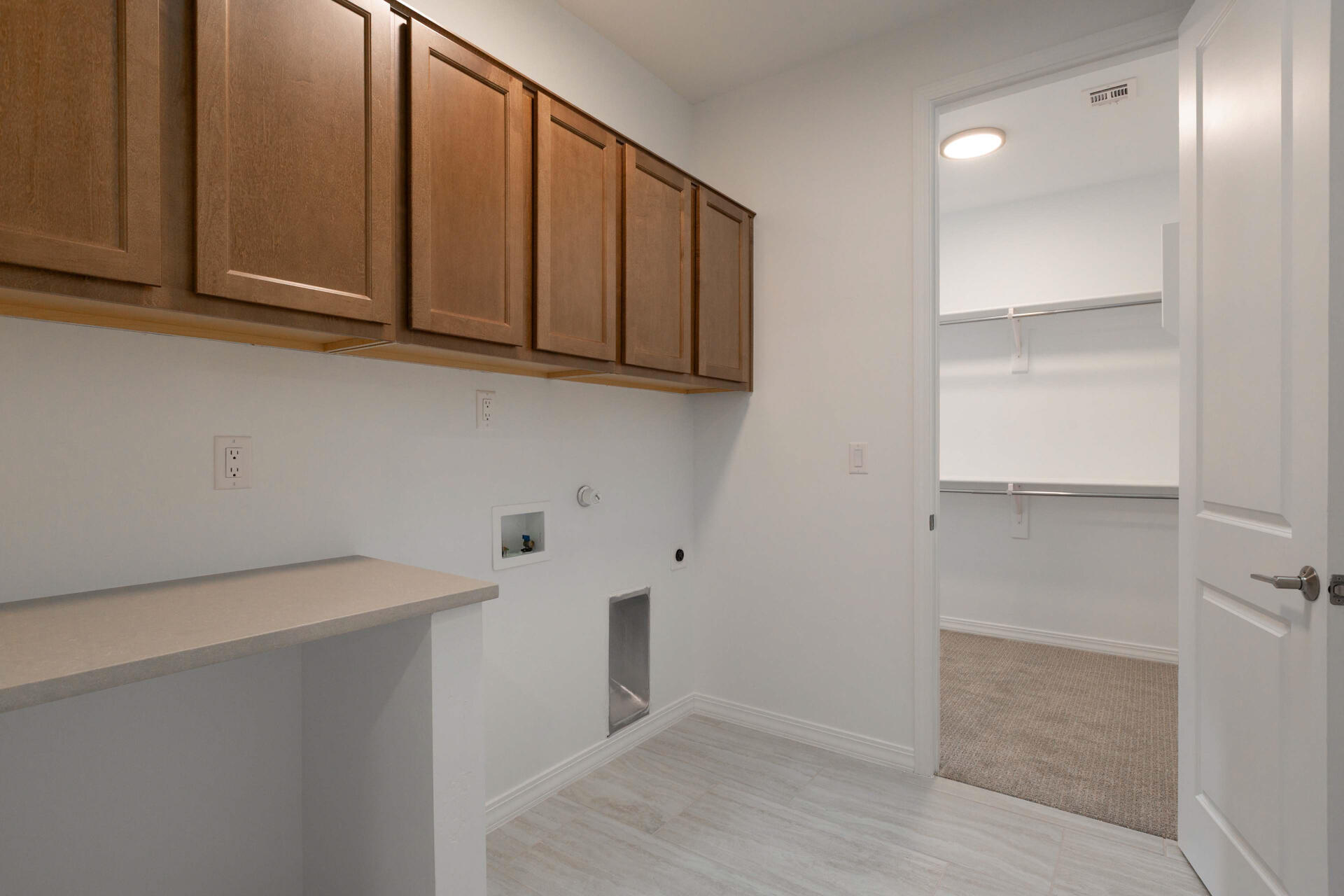 Photo 8 — 6925 Archer Road NE