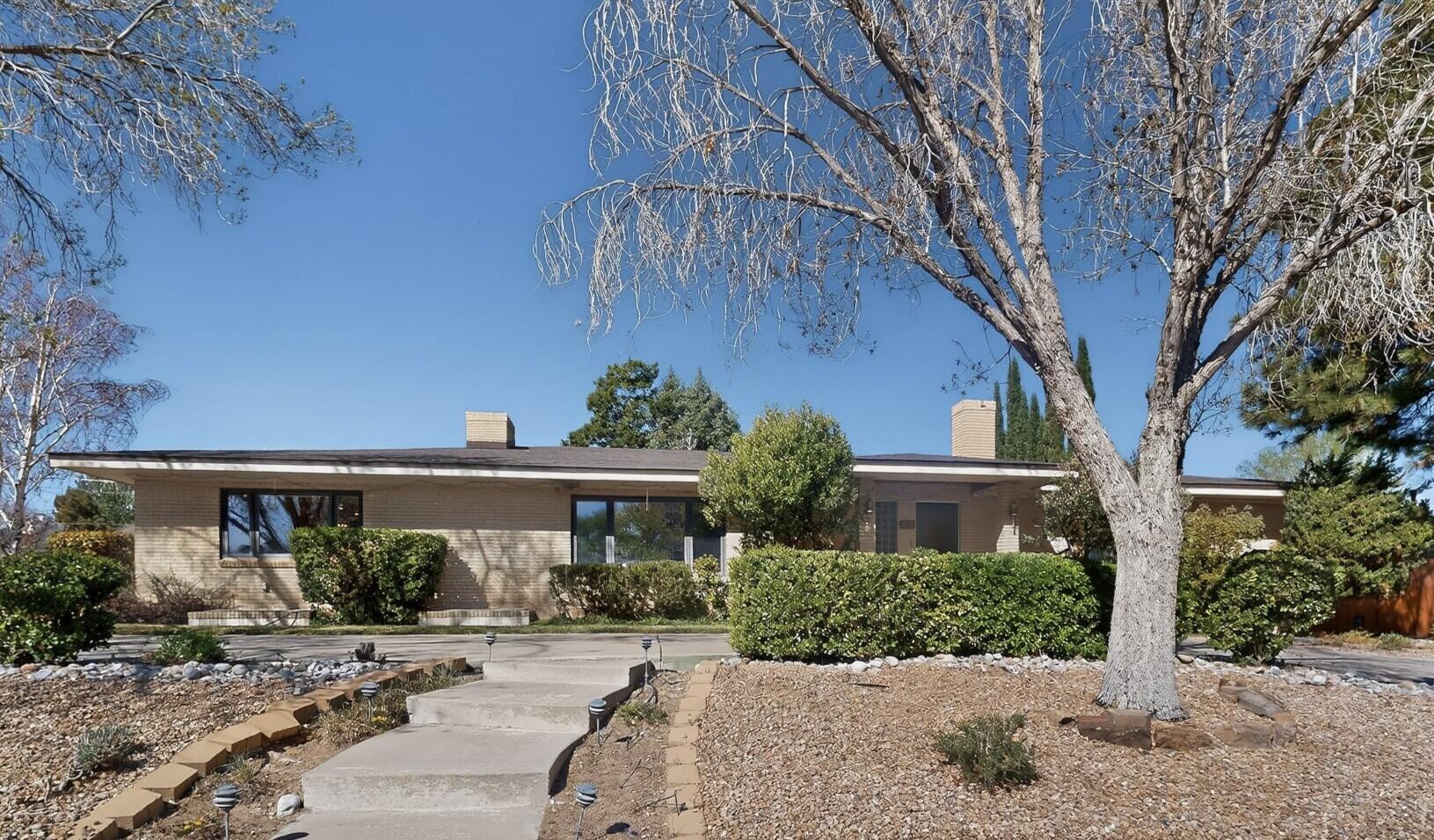 525 Sierra Drive SE, Albuquerque, NM 87108