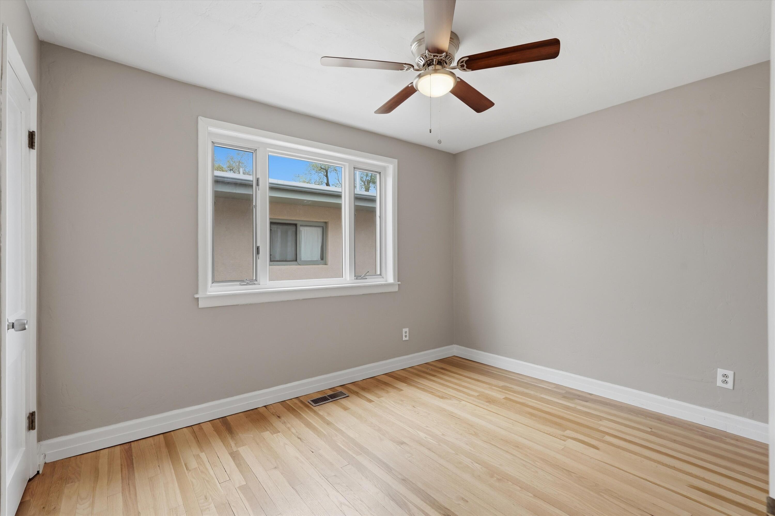 Photo 13 — 1506 Ridgecrest Drive SE