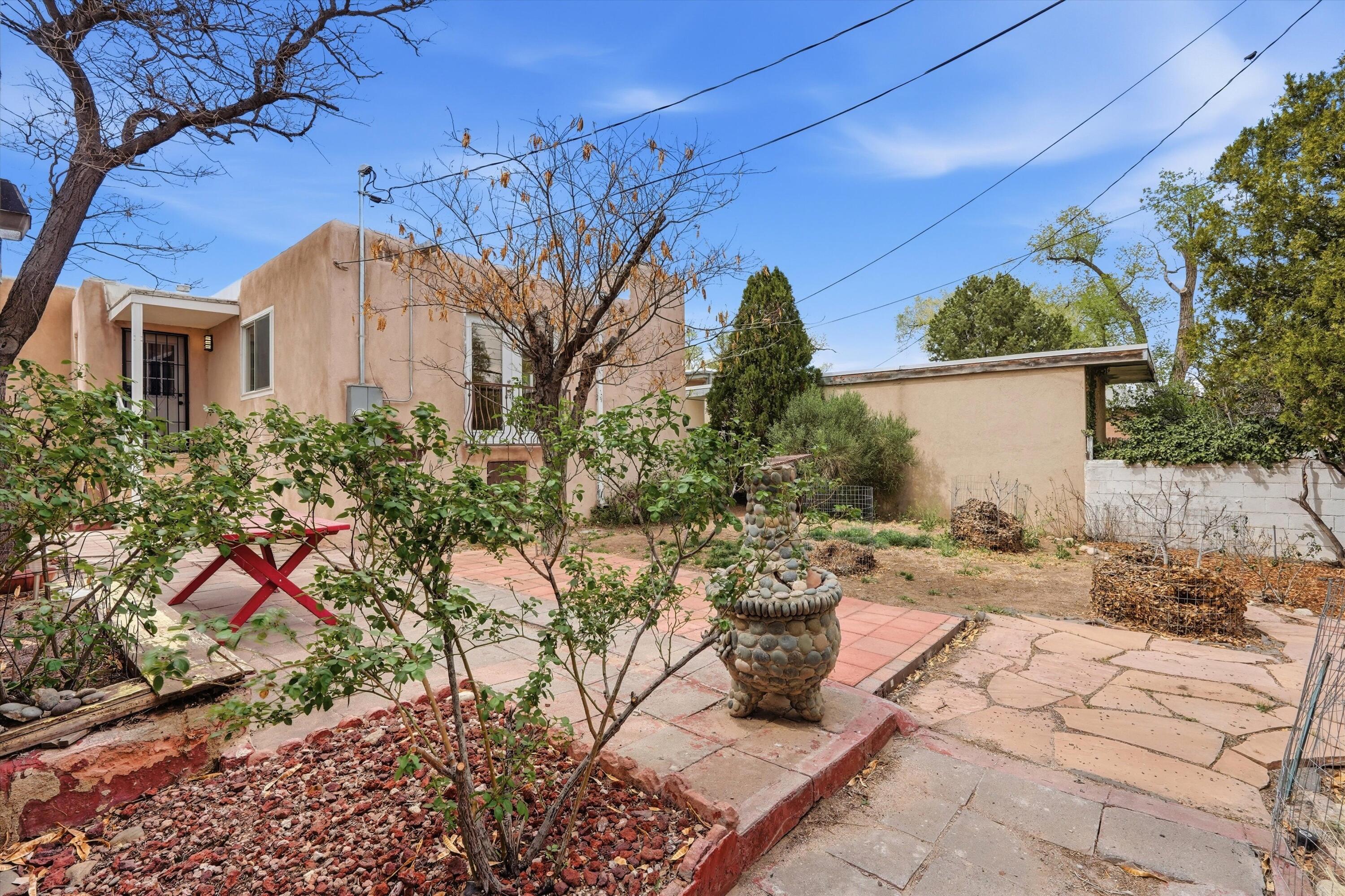 Photo 3 — 1506 Ridgecrest Drive SE