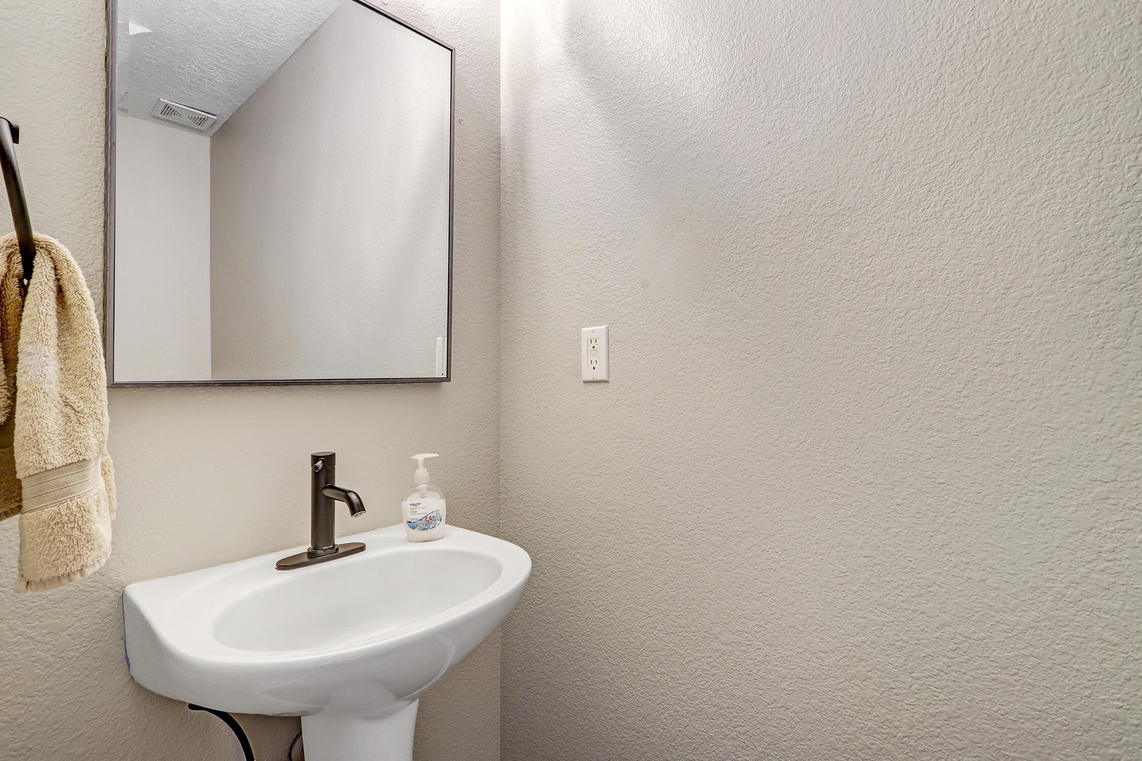 Photo 20 — 3525 Elder Meadows Drive NE