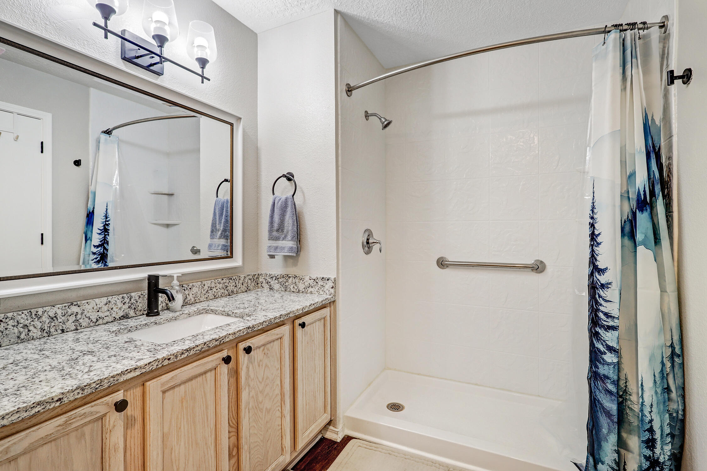 Photo 15 — 3525 Elder Meadows Drive NE