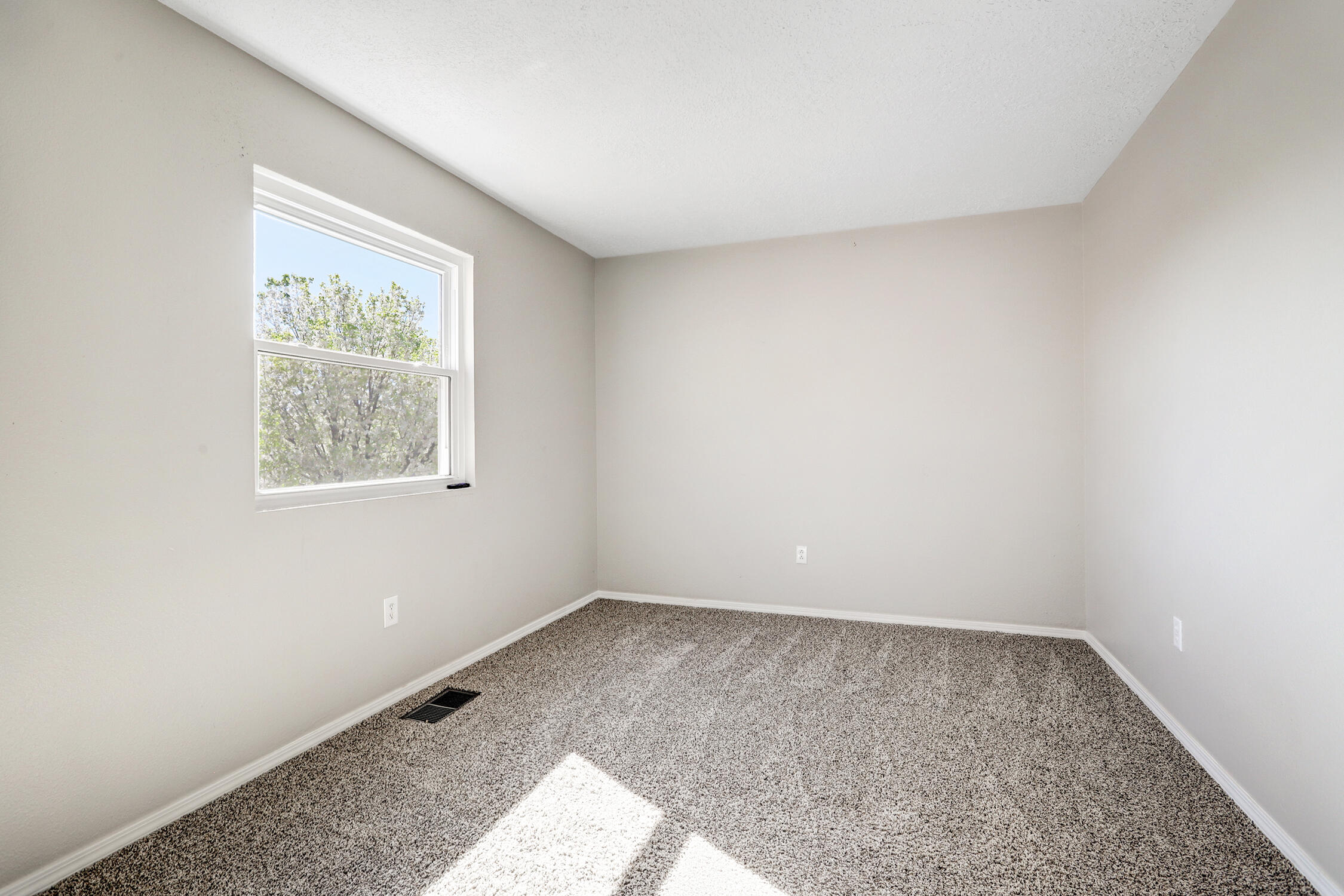 Photo 12 — 3525 Elder Meadows Drive NE