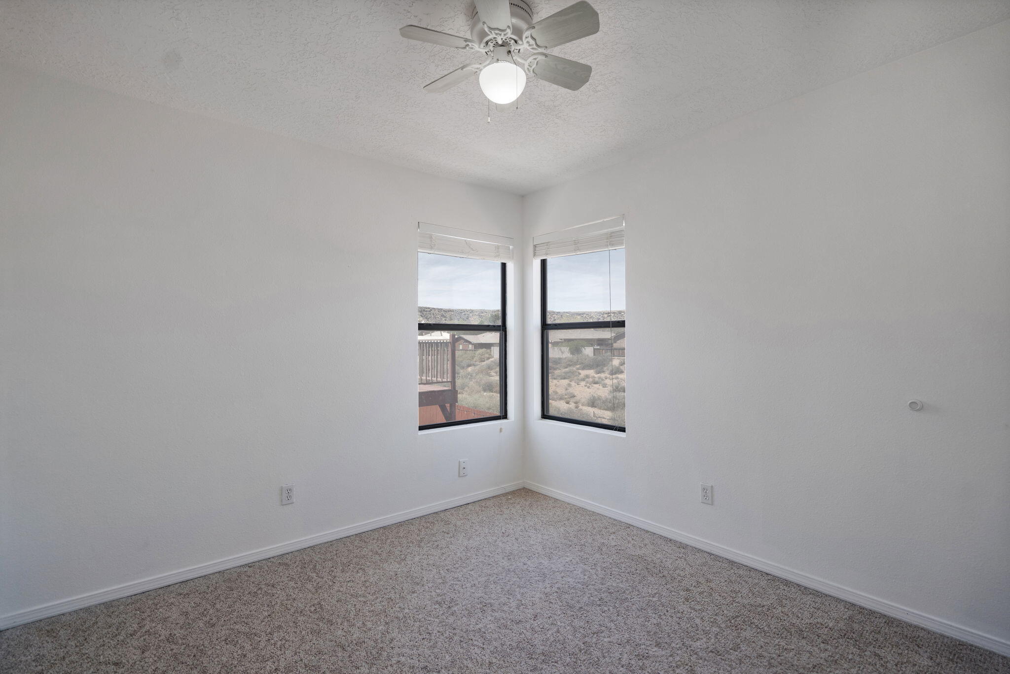Photo 16 — 6701 Lamar Avenue NW
