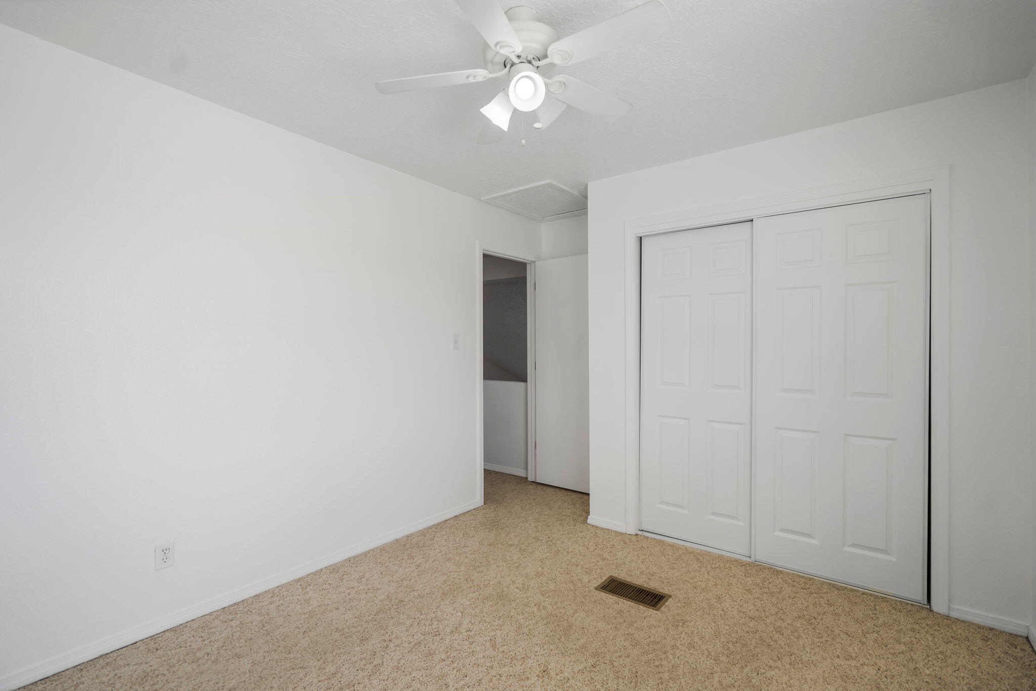Photo 20 — 6701 Lamar Avenue NW
