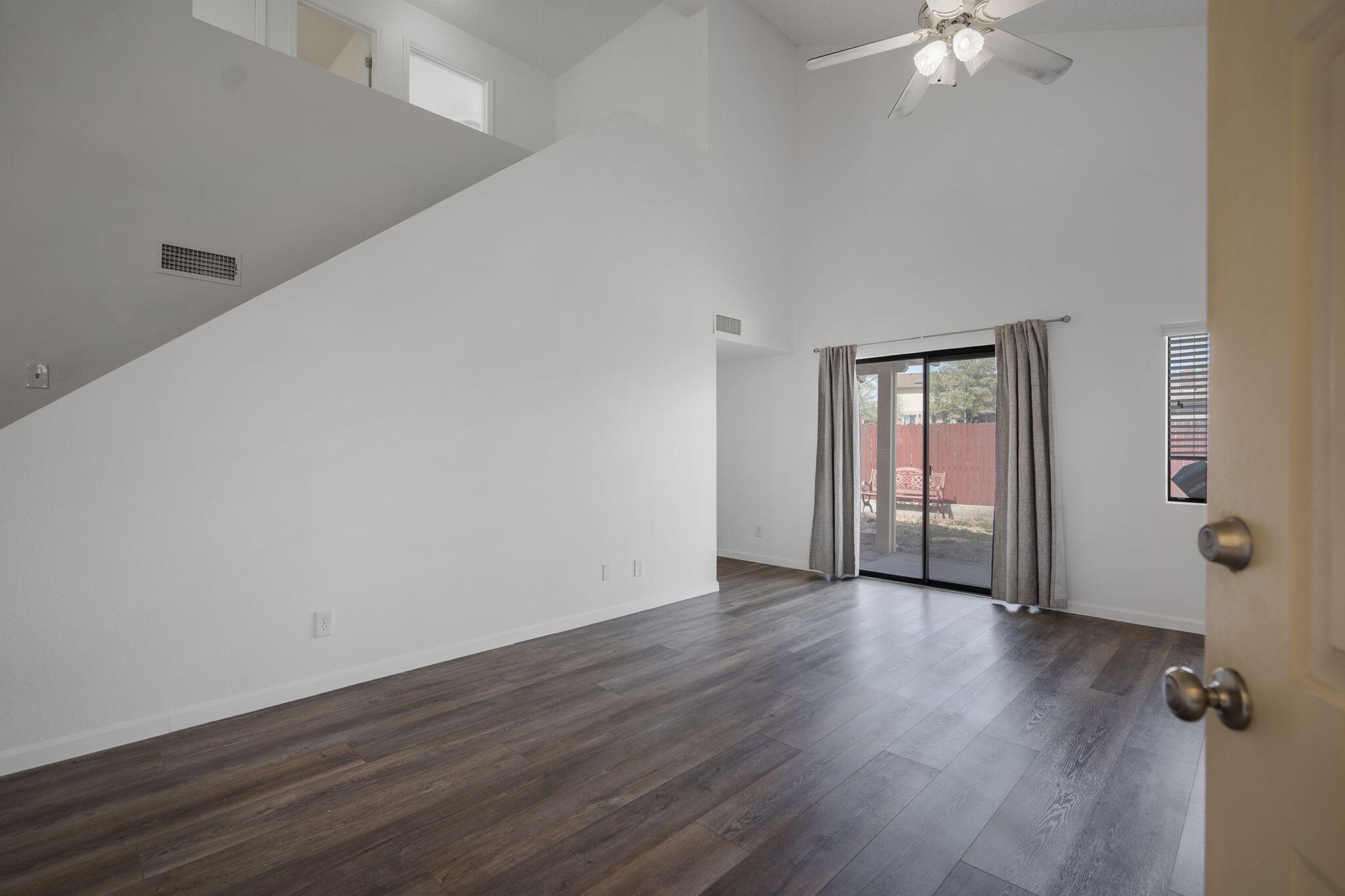 Photo 5 — 6701 Lamar Avenue NW