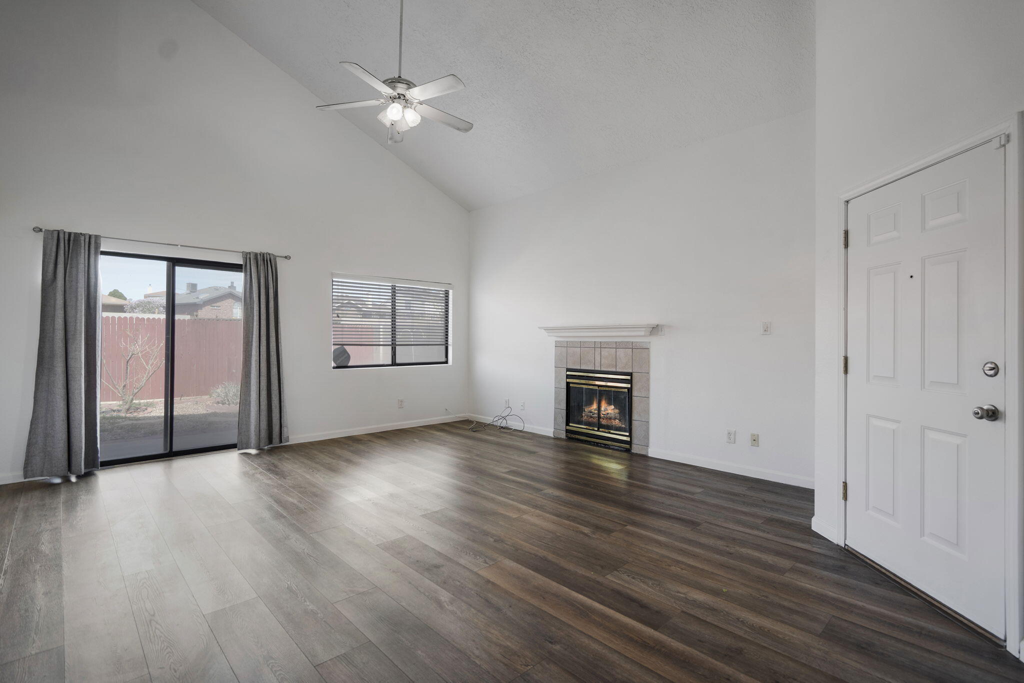 Photo 6 — 6701 Lamar Avenue NW