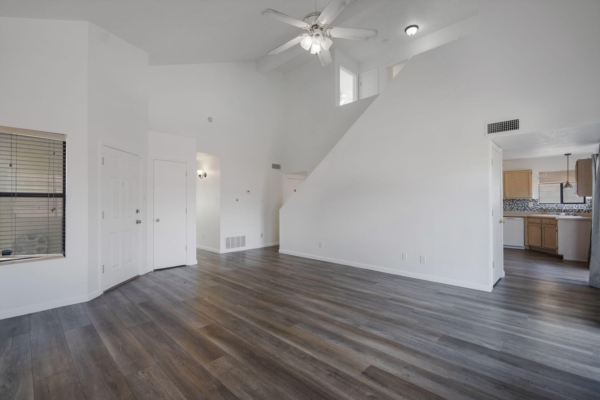 Photo 7 — 6701 Lamar Avenue NW