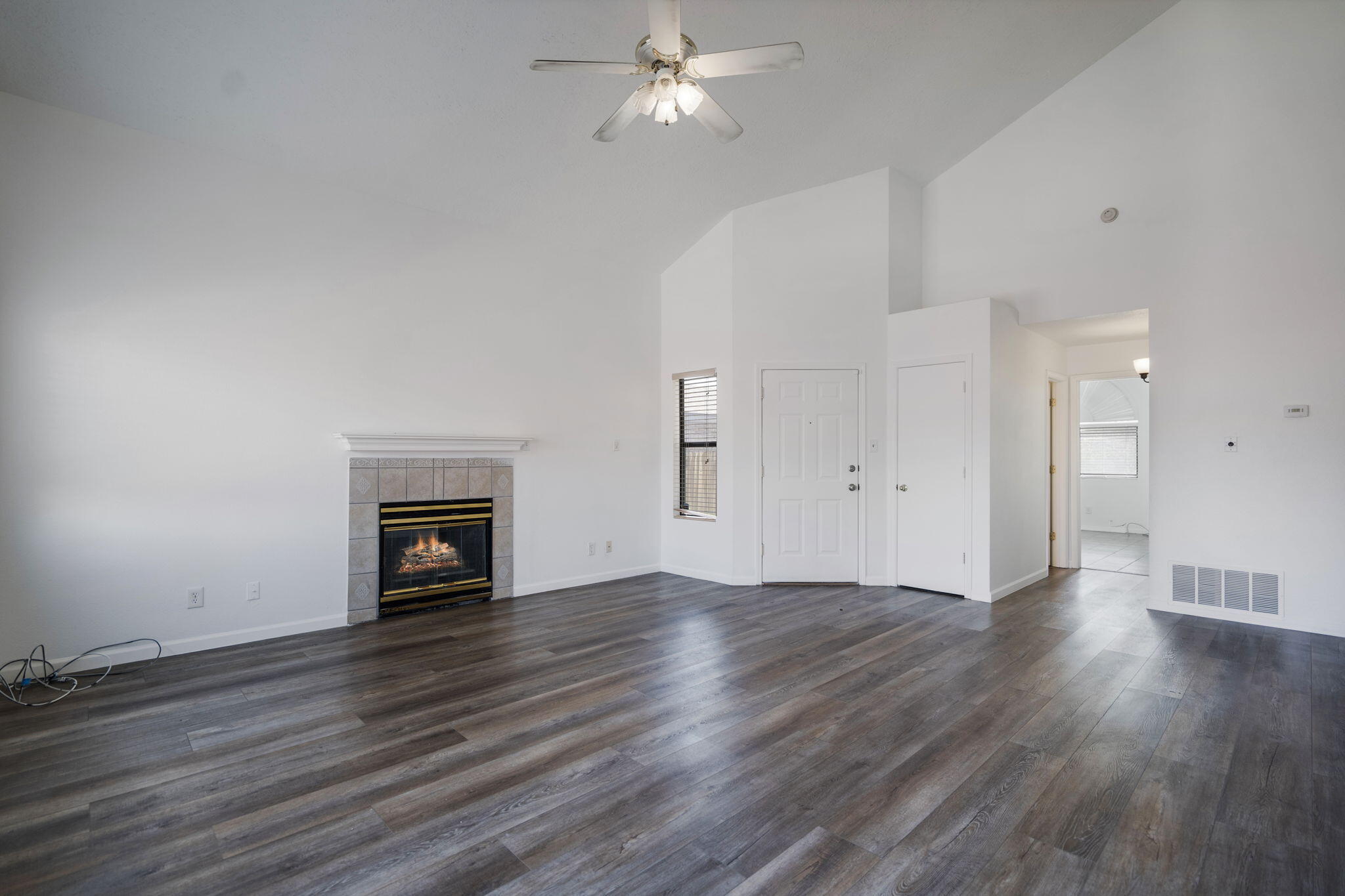 Photo 8 — 6701 Lamar Avenue NW
