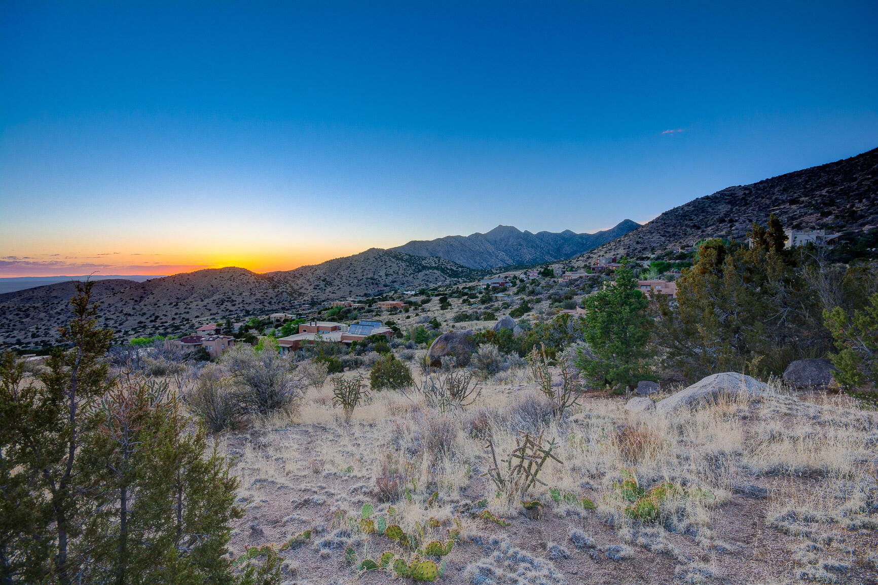 9 La Luz Trail NE, Albuquerque, NM 87122