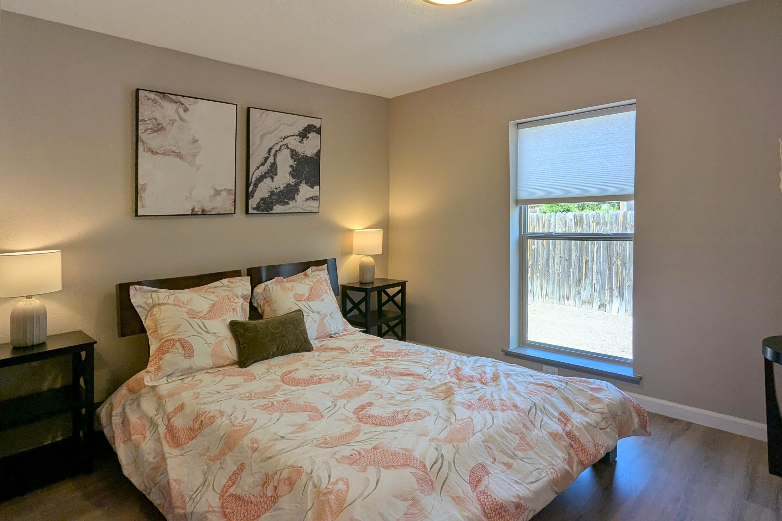 Photo 11 — 10031 Guadalupe Trail NW A