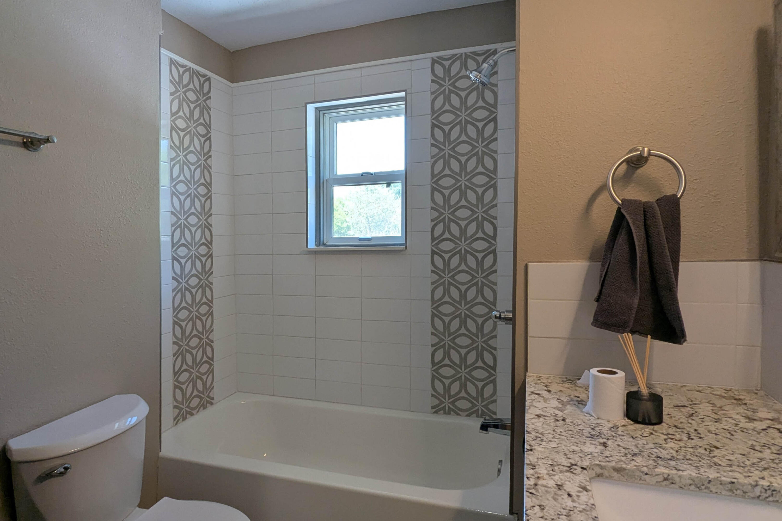 Photo 8 — 10031 Guadalupe Trail NW A