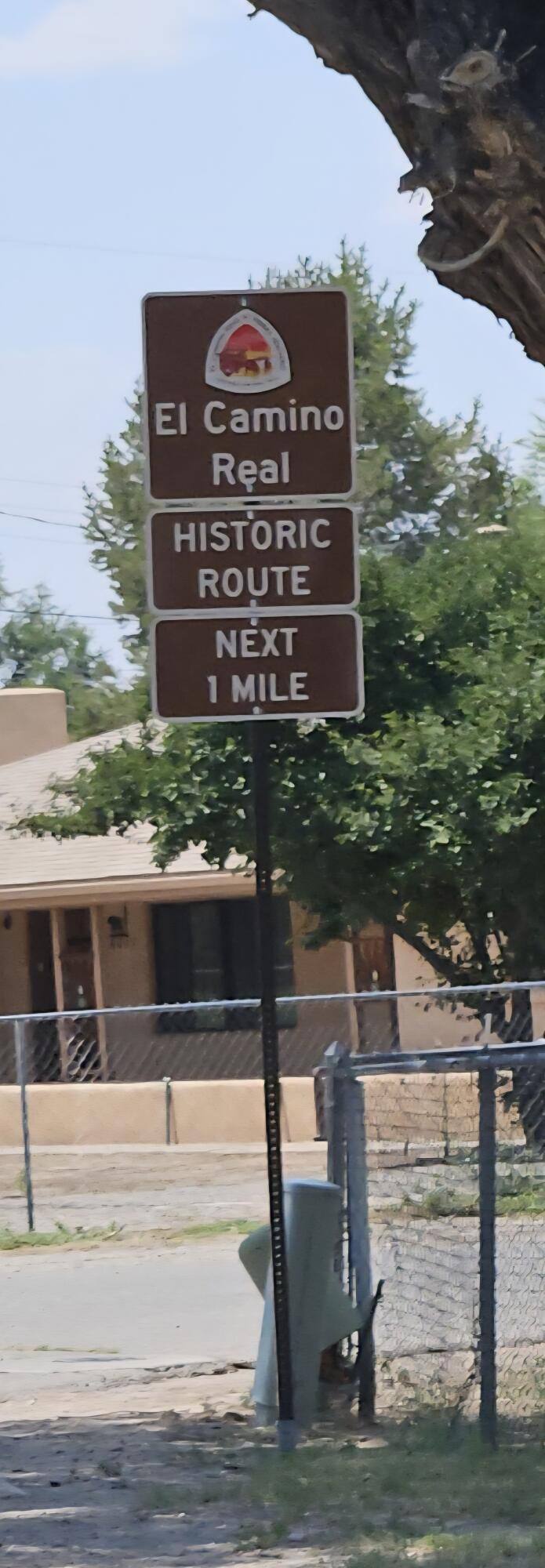 Photo 3 — 10031 Guadalupe Trail NW A