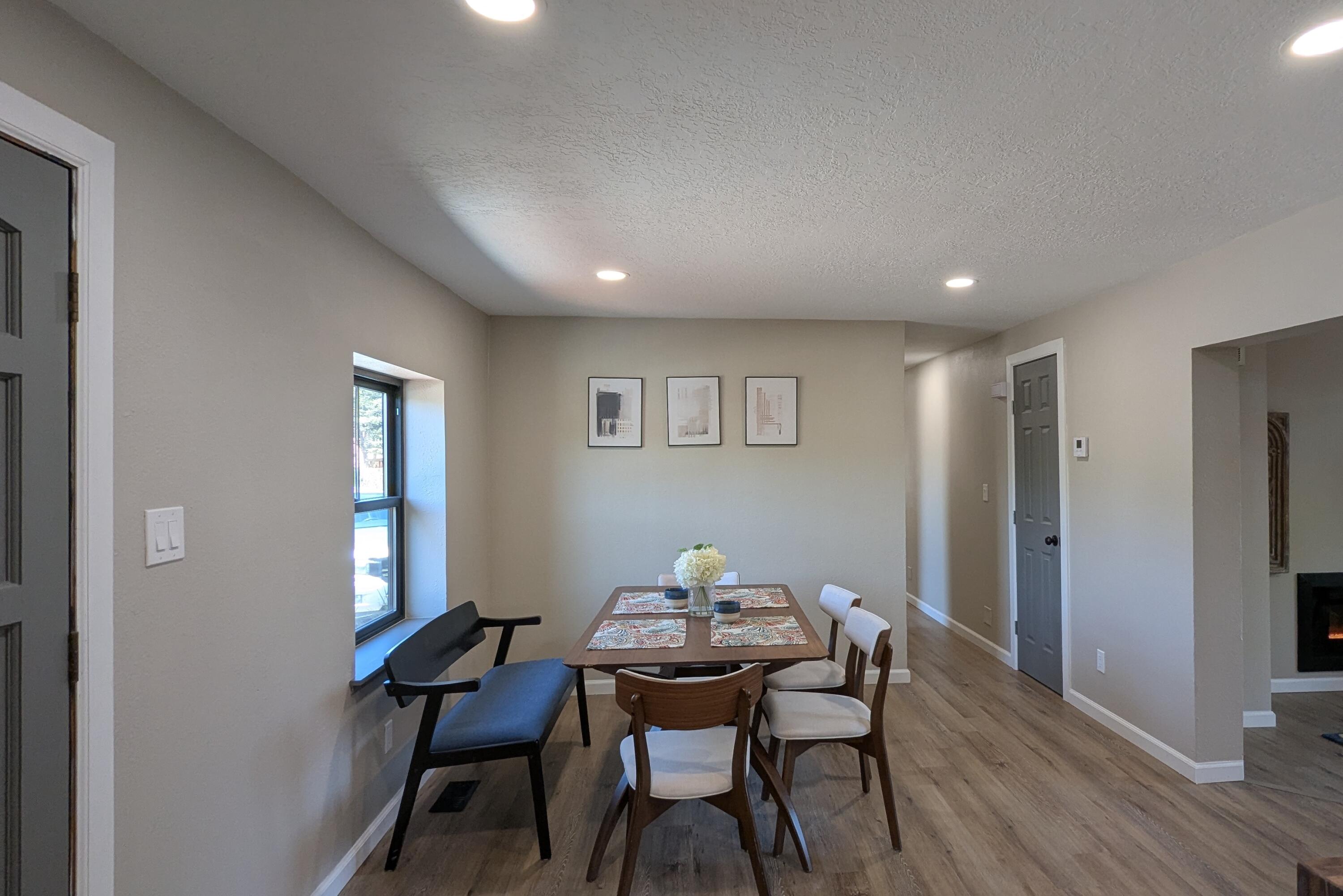Photo 20 — 10031 Guadalupe Trail NW A